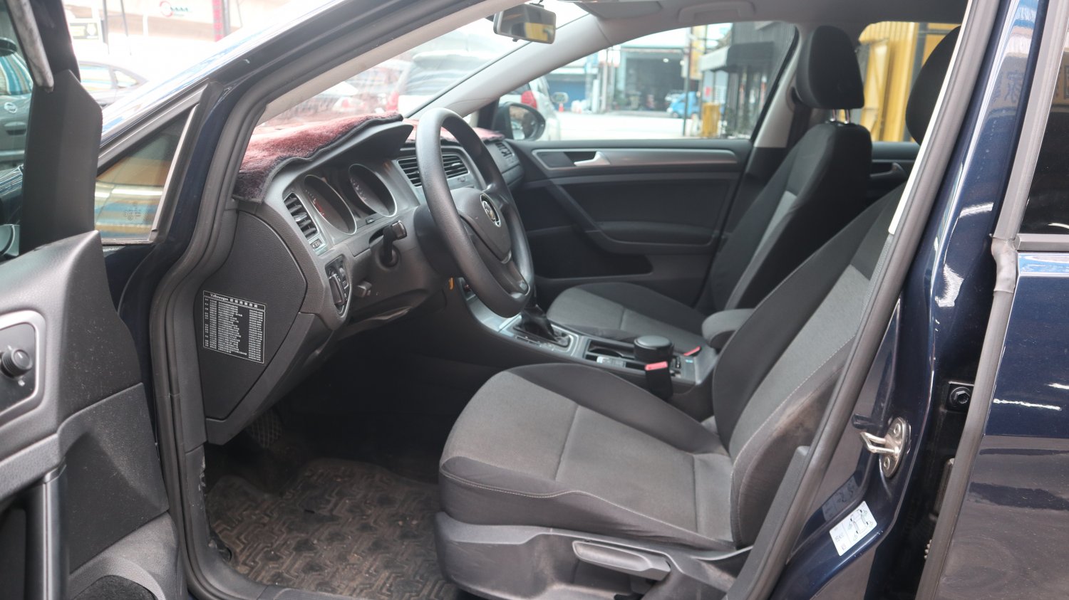 VW 福斯 / Golf / 2014年 / 2014年 VW Golf  藍色 福斯中古車 / 九肇匯元汽車 (台南) VW 福斯 / Golf / 2014年 / 2014年 VW Golf  藍色 福斯中古車 / 九肇匯元汽車 (台南)
