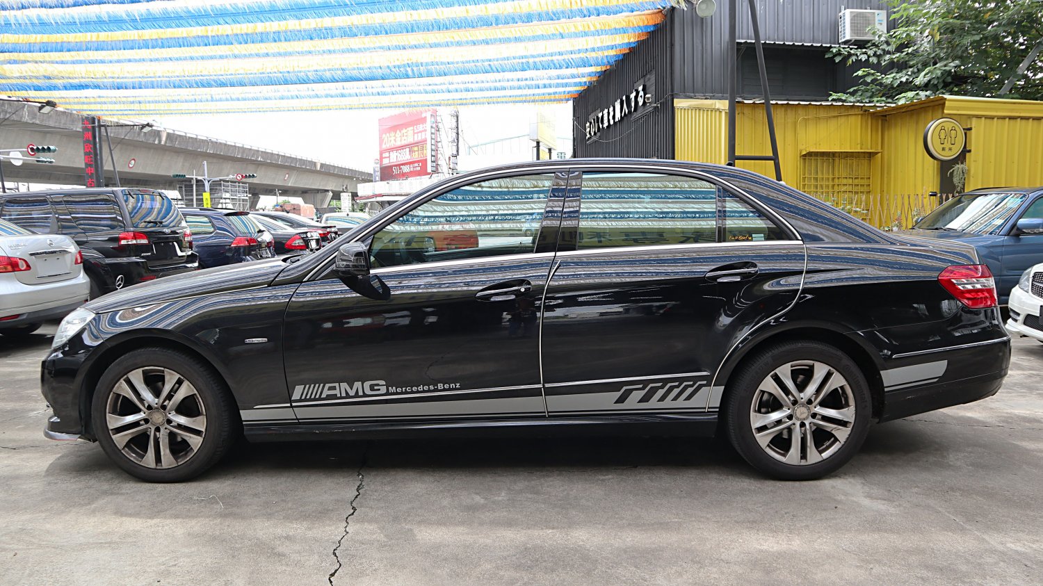 Benz 賓士 / E-Class / 2012年 / 2012年 Benz E200 黑色 賓士中古車 / 九肇匯元汽車 (台南) Benz 賓士 / E-Class / 2012年 / 2012年 Benz E200 黑色 賓士中古車 / 九肇匯元汽車 (台南)