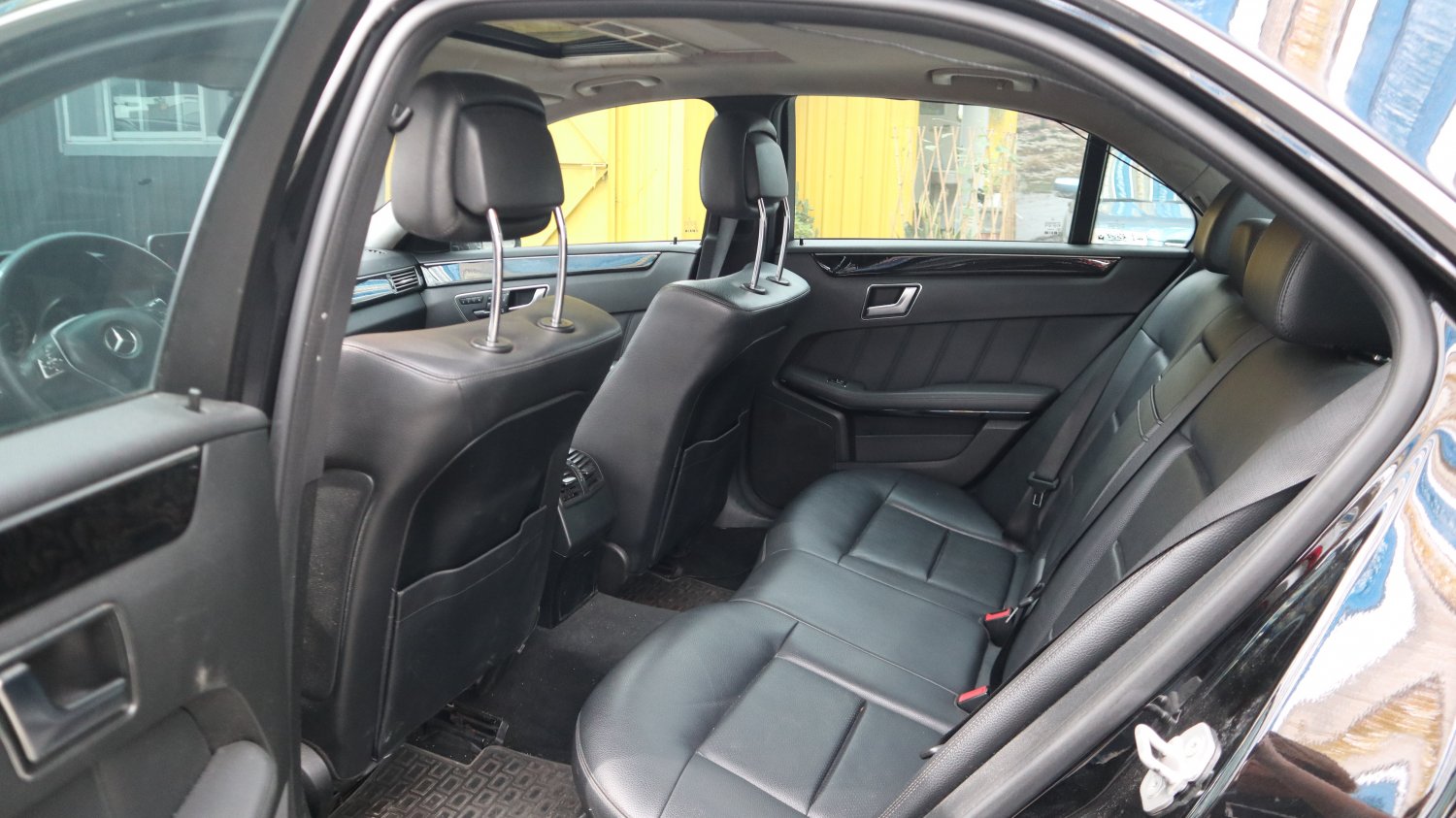 Benz 賓士 / E-Class / 2012年 / 2012年 Benz E200 黑色 賓士中古車 / 九肇匯元汽車 (台南) Benz 賓士 / E-Class / 2012年 / 2012年 Benz E200 黑色 賓士中古車 / 九肇匯元汽車 (台南)