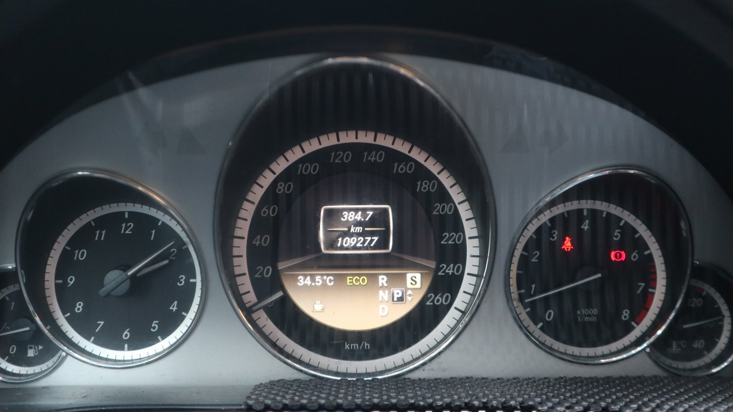 Benz 賓士 / E-Class / 2012年 / 2012年 Benz E200 黑色 賓士中古車 / 九肇匯元汽車 (台南) Benz 賓士 / E-Class / 2012年 / 2012年 Benz E200 黑色 賓士中古車 / 九肇匯元汽車 (台南)