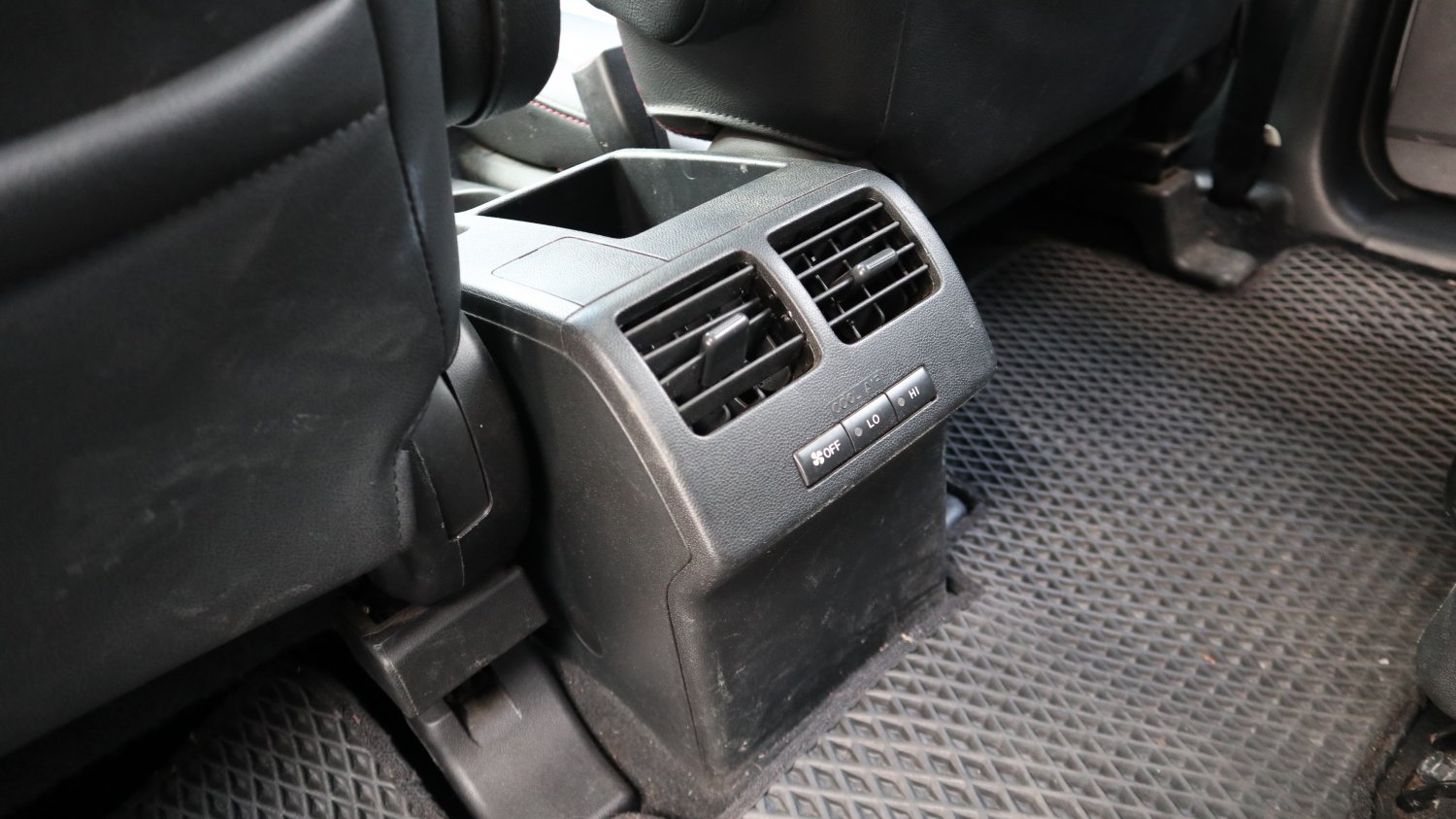 Mazda 馬自達 / Mazda 5 / 2013年 / 2013年 Mazda 5 銀色 馬自達中古休旅車 / 九肇匯元汽車 (台南) Mazda 馬自達 / Mazda 5 / 2013年 / 2013年 Mazda 5 銀色 馬自達中古休旅車 / 九肇匯元汽車 (台南)