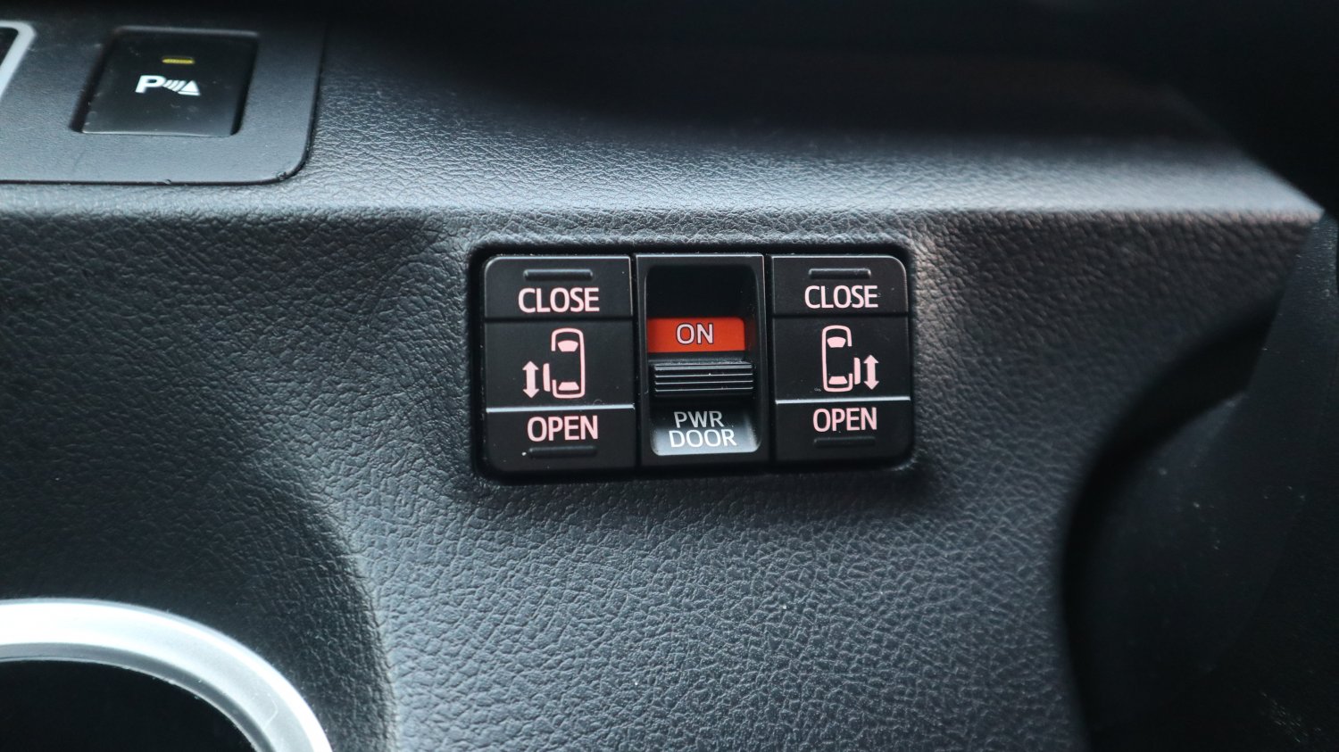Toyota 豐田 / Sienta / 2016年 / 2016年Toyota Sienta 白色 豐田中古車 / 佳里興店(台南) Toyota 豐田 / Sienta / 2016年 / 2016年Toyota Sienta 白色 豐田中古車 / 佳里興店(台南)