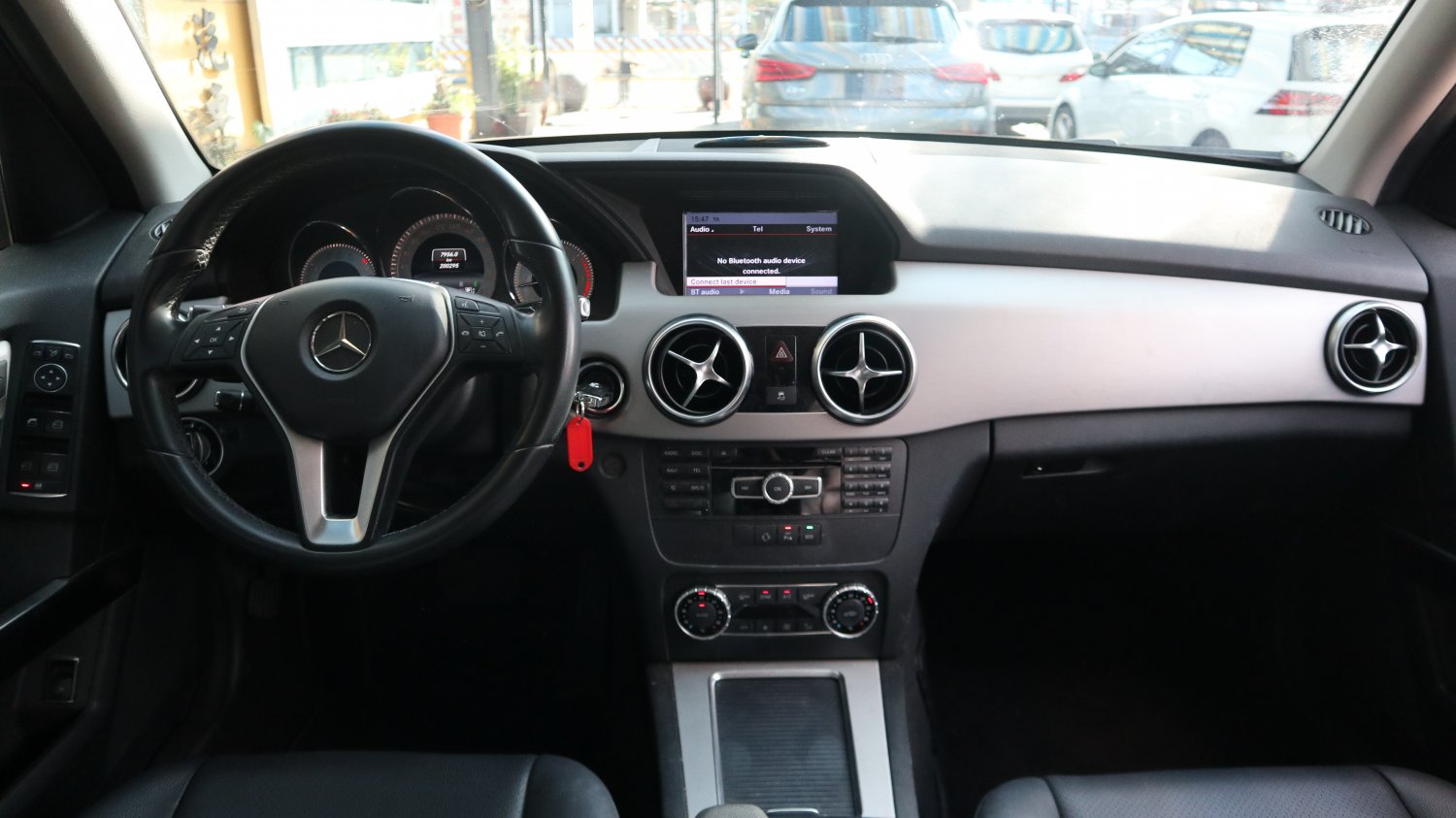Benz 賓士 / GLK-Class / 2015年 / 2015年 Benz GLK220 白色 賓士休旅車 / 九肇匯元汽車 (台南) Benz 賓士 / GLK-Class / 2015年 / 2015年 Benz GLK220 白色 賓士休旅車 / 九肇匯元汽車 (台南)