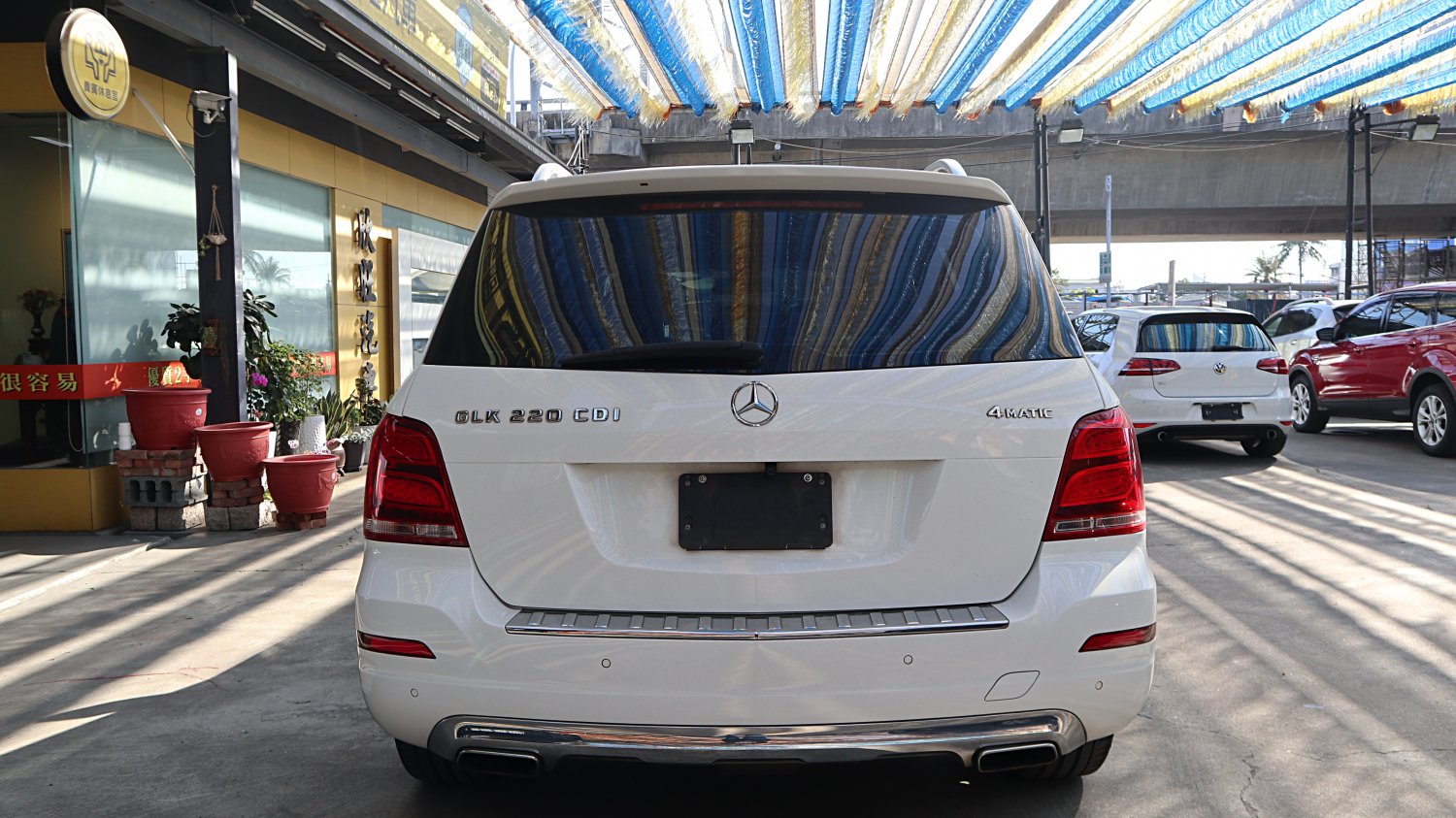 Benz 賓士 / GLK-Class / 2015年 / 2015年 Benz GLK220 白色 賓士休旅車 / 九肇匯元汽車 (台南) Benz 賓士 / GLK-Class / 2015年 / 2015年 Benz GLK220 白色 賓士休旅車 / 九肇匯元汽車 (台南)