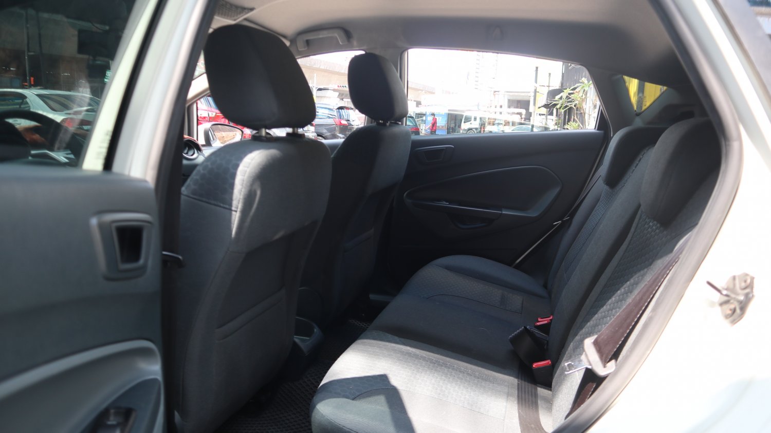 Ford 福特 / Fiesta / 2012年 / 2012年Ford Fiesta 白色 福特中古車 / 九肇匯元汽車 (台南) Ford 福特 / Fiesta / 2012年 / 2012年Ford Fiesta 白色 福特中古車 / 九肇匯元汽車 (台南)