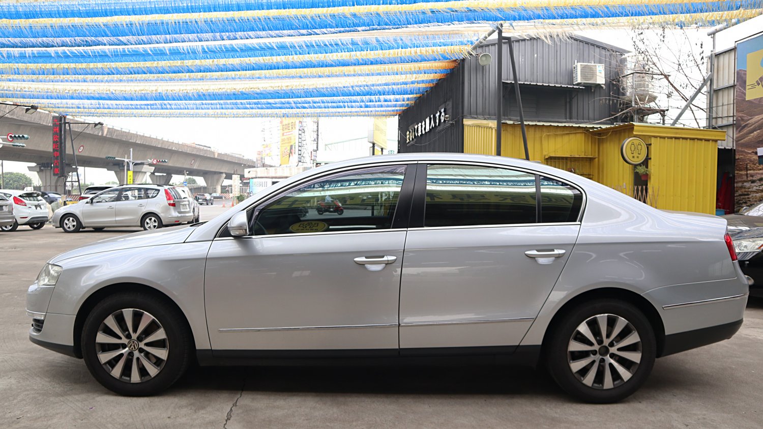 VW 福斯 / Passat / 2010年 / 2010年 VW Passat  銀色 福斯中古車 / 九肇匯元汽車 (台南) VW 福斯 / Passat / 2010年 / 2010年 VW Passat  銀色 福斯中古車 / 九肇匯元汽車 (台南)