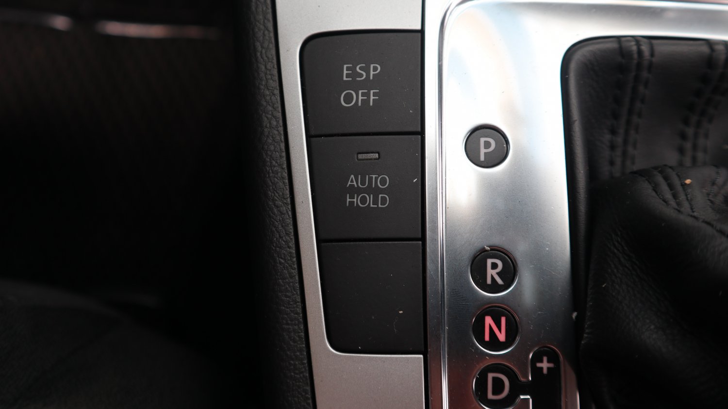 VW 福斯 / Passat / 2010年 / 2010年 VW Passat  銀色 福斯中古車 / 九肇匯元汽車 (台南) VW 福斯 / Passat / 2010年 / 2010年 VW Passat  銀色 福斯中古車 / 九肇匯元汽車 (台南)