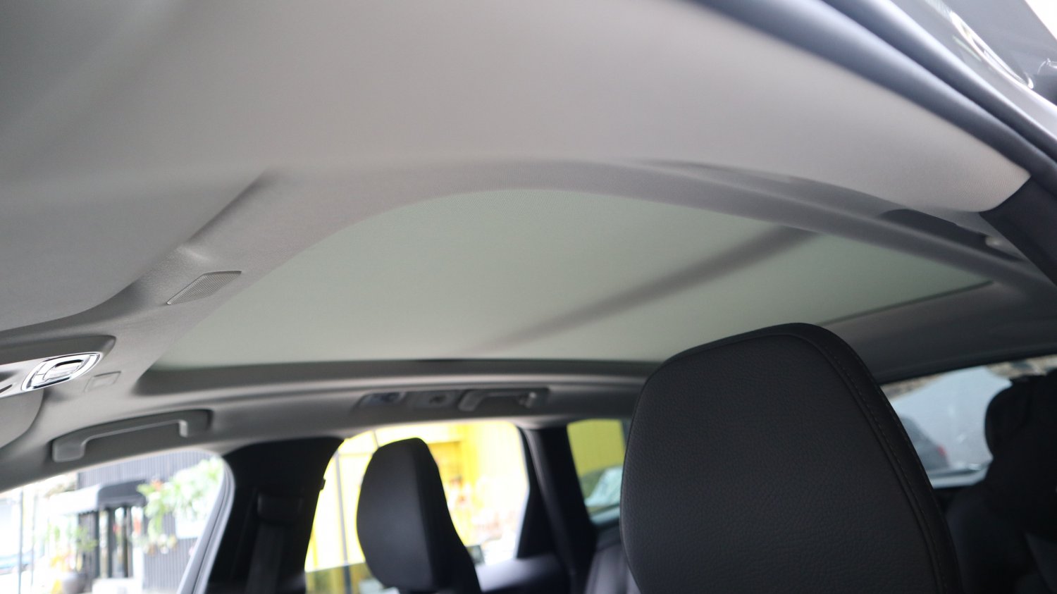 Volvo 富豪 / XC60 / 2019年 / 2019年VOLVO XC60 銀色 富豪中古車 / 九肇匯元汽車 (台南) Volvo 富豪 / XC60 / 2019年 / 2019年VOLVO XC60 銀色 富豪中古車 / 九肇匯元汽車 (台南)