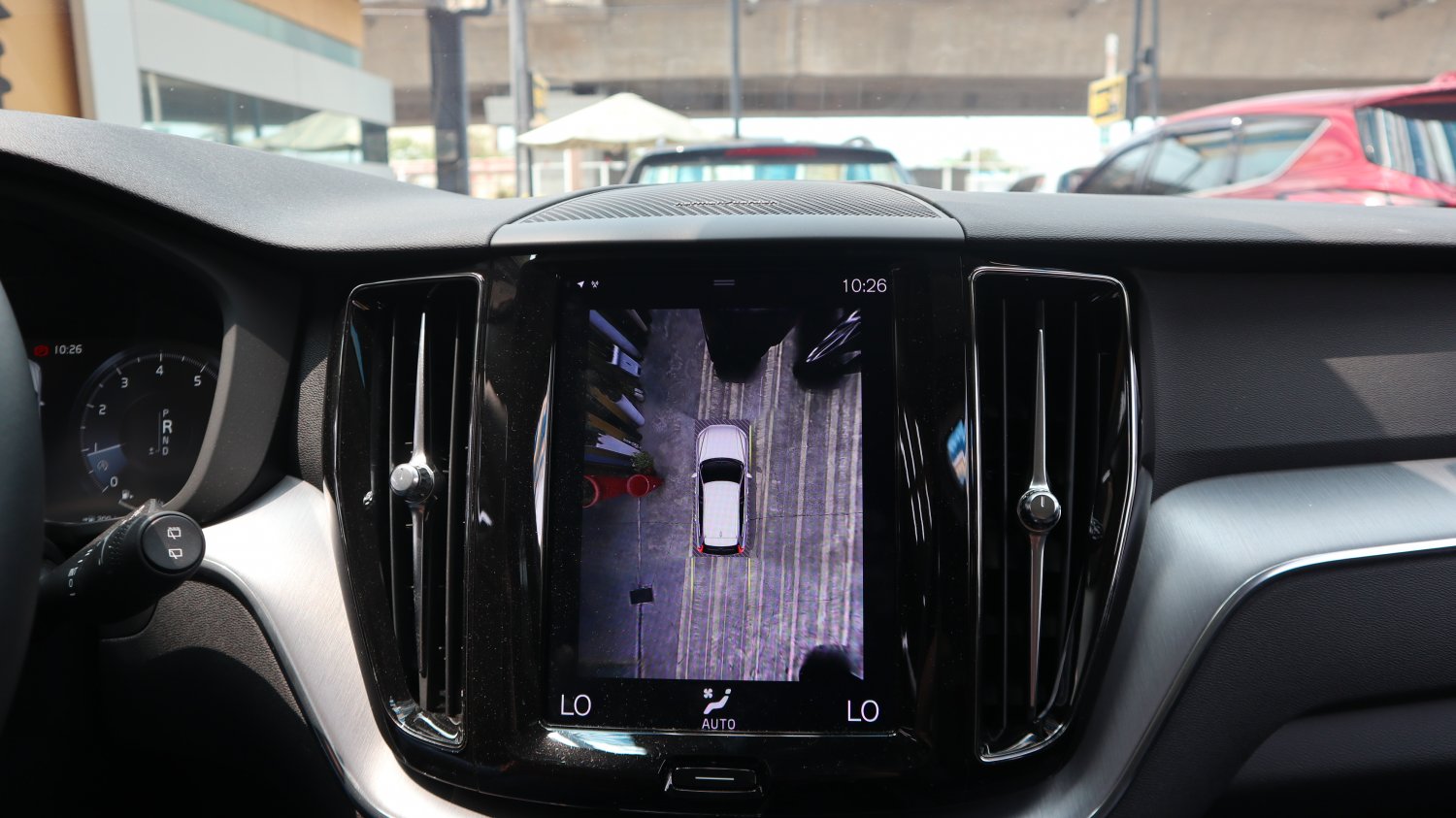 Volvo 富豪 / XC60 / 2019年 / 2019年VOLVO XC60 銀色 富豪中古車 / 九肇匯元汽車 (台南) Volvo 富豪 / XC60 / 2019年 / 2019年VOLVO XC60 銀色 富豪中古車 / 九肇匯元汽車 (台南)