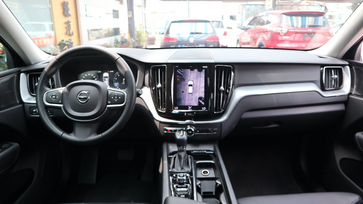Volvo 富豪 / XC60 / 2019年 / 2019年VOLVO XC60 銀色 富豪中古車 / 九肇匯元汽車 (台南) Volvo 富豪 / XC60 / 2019年 / 2019年VOLVO XC60 銀色 富豪中古車 / 九肇匯元汽車 (台南)