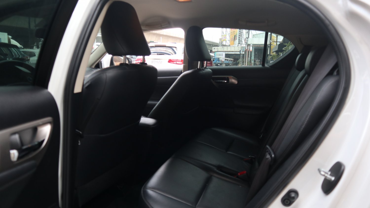 Lexus 凌志 / CT 系列 / 2014年 / 2014年 Lexus CT200h 白色 油電混合 凌志中古車 / 九肇匯元汽車 (台南) Lexus 凌志 / CT 系列 / 2014年 / 2014年 Lexus CT200h 白色 油電混合 凌志中古車 / 九肇匯元汽車 (台南)