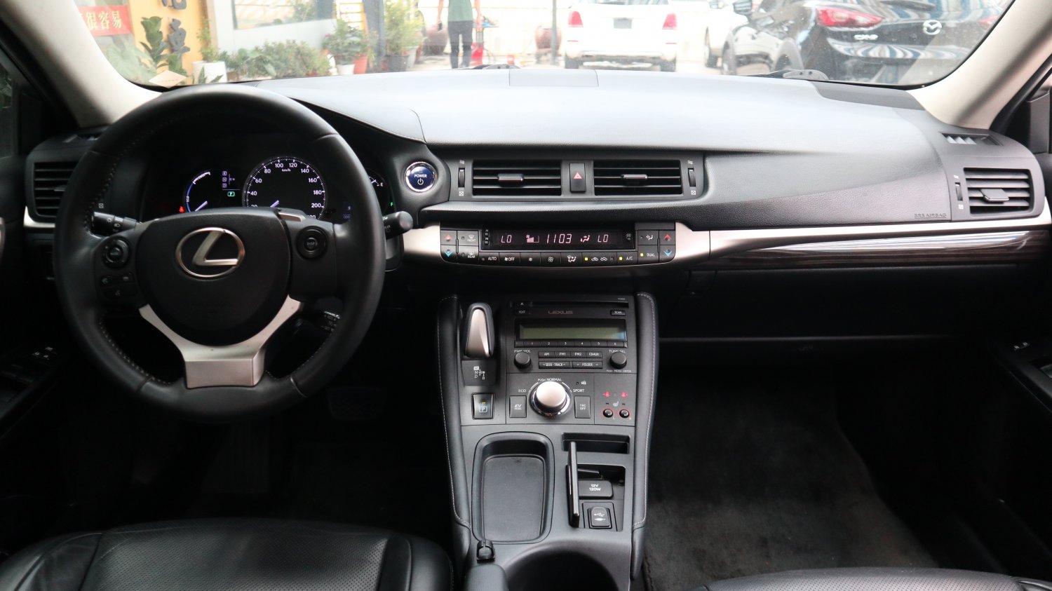 Lexus 凌志 / CT 系列 / 2014年 / 2014年 Lexus CT200h 白色 油電混合 凌志中古車 / 九肇匯元汽車 (台南) Lexus 凌志 / CT 系列 / 2014年 / 2014年 Lexus CT200h 白色 油電混合 凌志中古車 / 九肇匯元汽車 (台南)