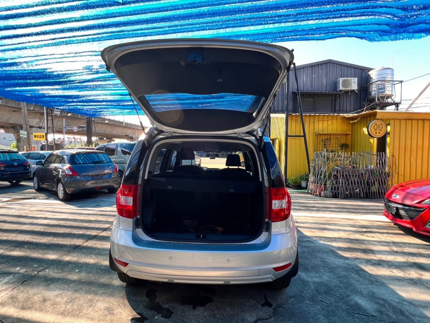 Skoda 司可達 ／ Yeti ／ 2014年 ／ 2014年Skoda Yeti 銀色 司可達中古車 ／ 佳里興店(台南)