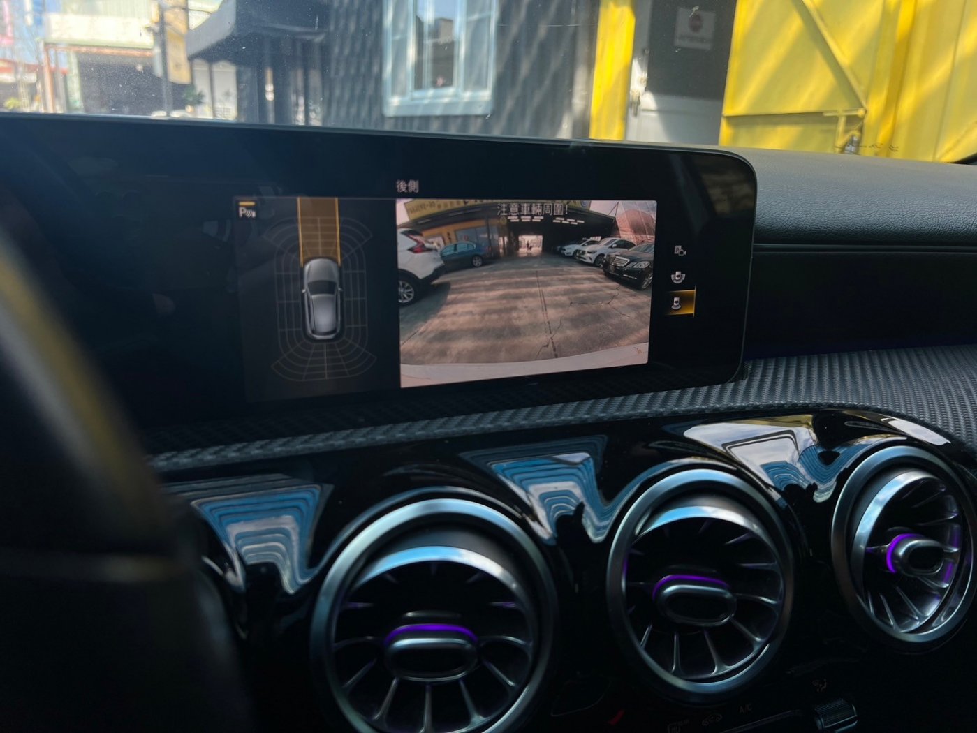 Benz 賓士 / A-Class / 2019年 / 2019年 Benz A180 白色 賓士中古車 / 佳里興店(台南) Benz 賓士 / A-Class / 2019年 / 2019年 Benz A180 白色 賓士中古車 / 佳里興店(台南)