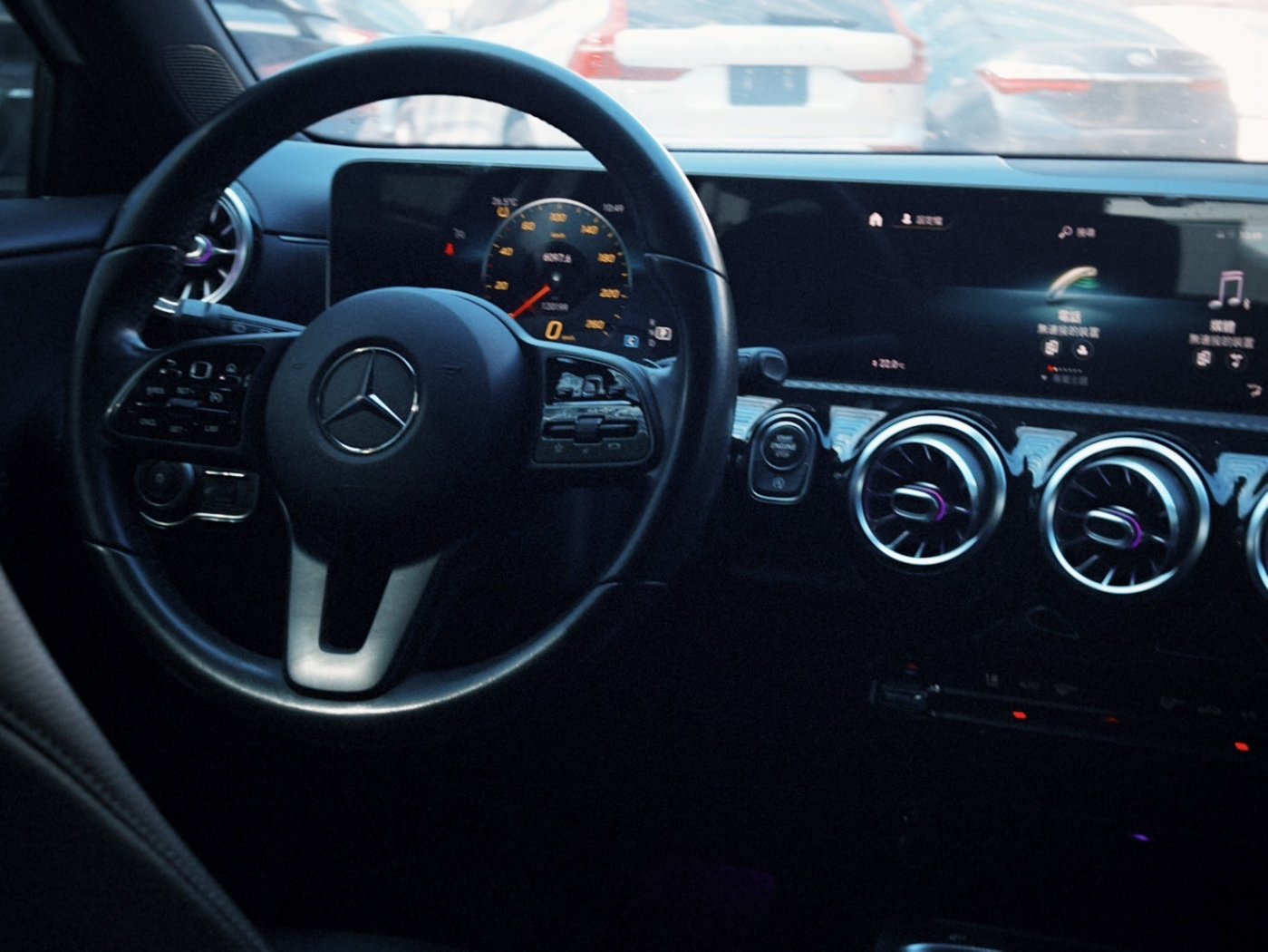 Benz 賓士 / A-Class / 2019年 / 2019年 Benz A180 白色 賓士中古車 / 佳里興店(台南) Benz 賓士 / A-Class / 2019年 / 2019年 Benz A180 白色 賓士中古車 / 佳里興店(台南)