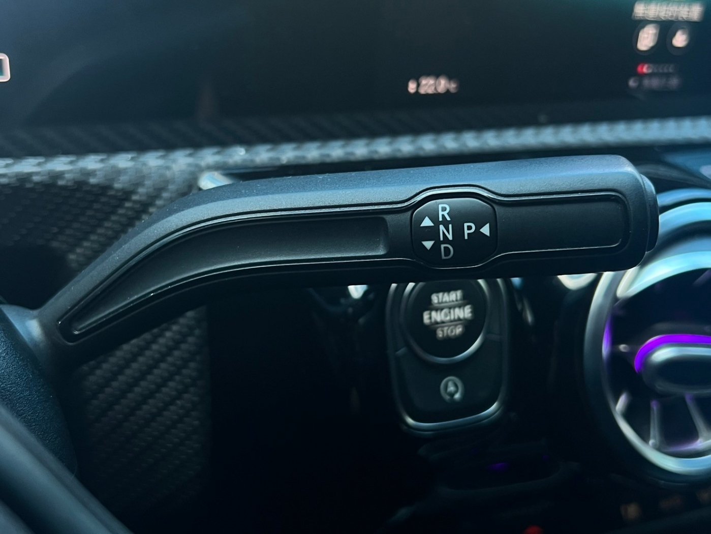 Benz 賓士 / A-Class / 2019年 / 2019年 Benz A180 白色 賓士中古車 / 佳里興店(台南) Benz 賓士 / A-Class / 2019年 / 2019年 Benz A180 白色 賓士中古車 / 佳里興店(台南)