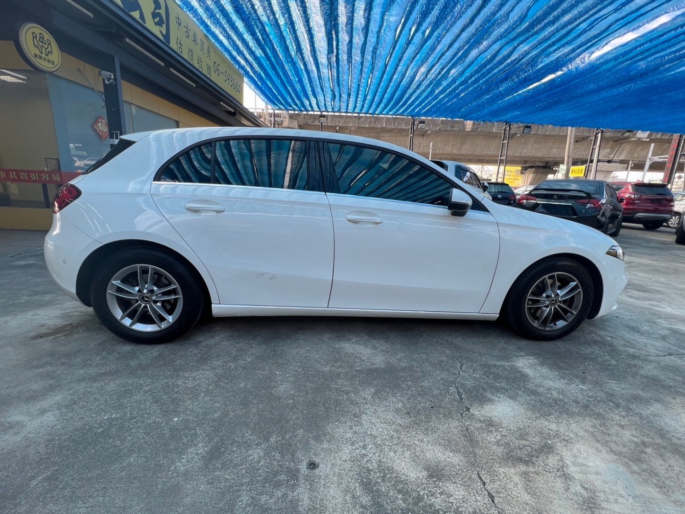 Benz 賓士 / A-Class / 2019年 / 2019年 Benz A180 白色 賓士中古車 / 佳里興店(台南) Benz 賓士 / A-Class / 2019年 / 2019年 Benz A180 白色 賓士中古車 / 佳里興店(台南)