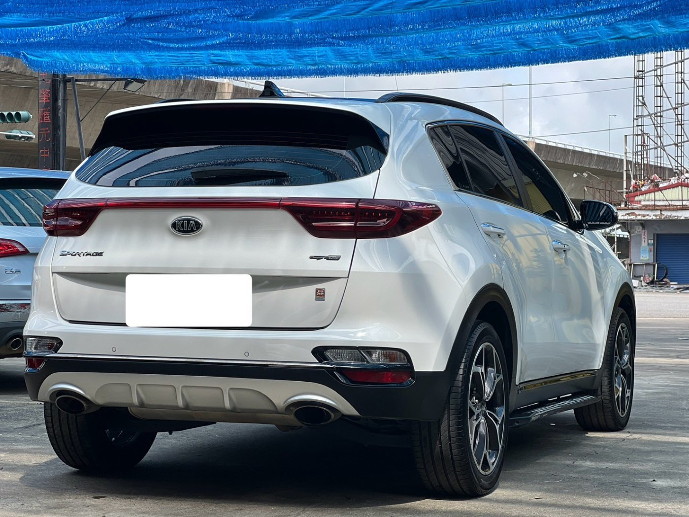 Kia 起亞 ／ Sportage ／ 2020年 ／ 2020年 kia Sportage 白色 起亞中古車 ／ MG車庫(台南)