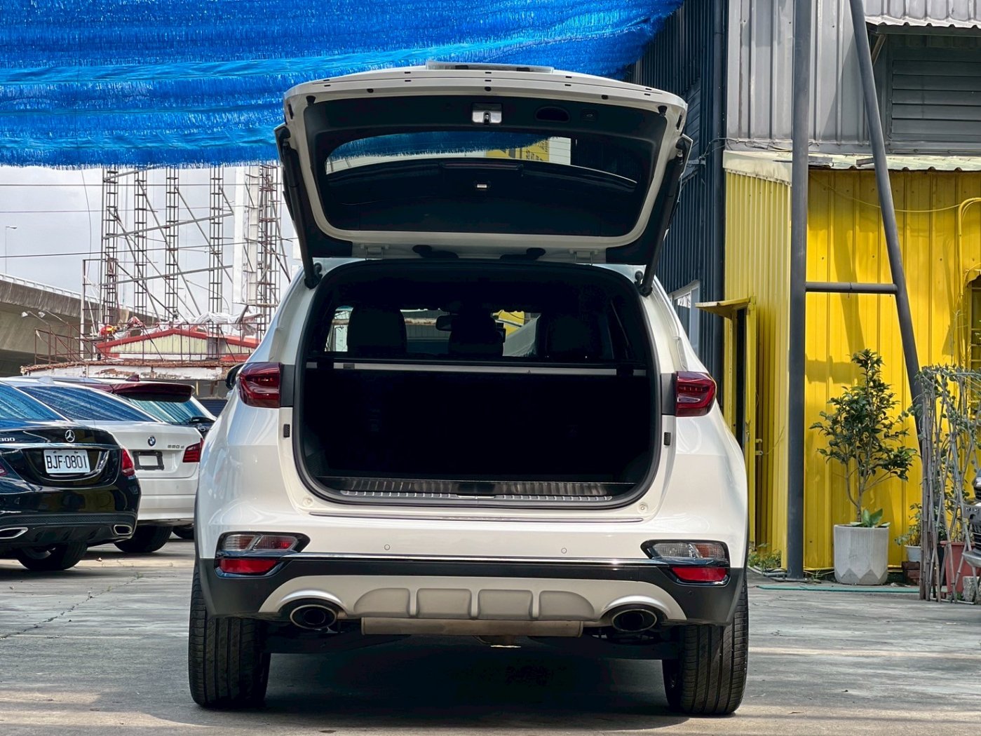 Kia 起亞 ／ Sportage ／ 2020年 ／ 2020年 kia Sportage 白色 起亞中古車 ／ MG車庫(台南)