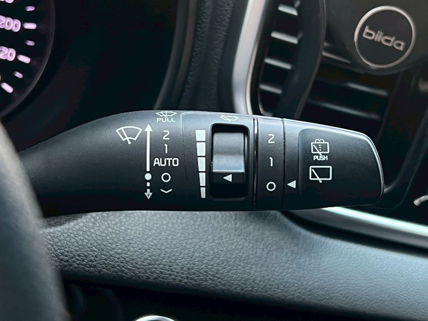 Kia 起亞 ／ Sportage ／ 2020年 ／ 2020年 kia Sportage 白色 起亞中古車 ／ MG車庫(台南)