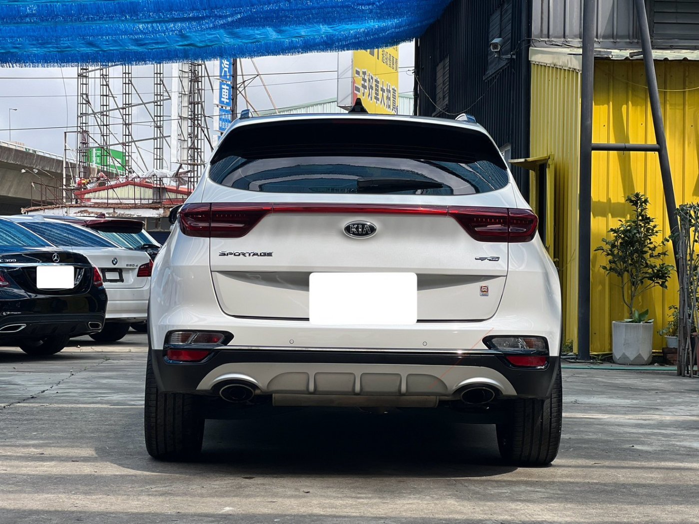 Kia 起亞 ／ Sportage ／ 2020年 ／ 2020年 kia Sportage 白色 起亞中古車 ／ MG車庫(台南)