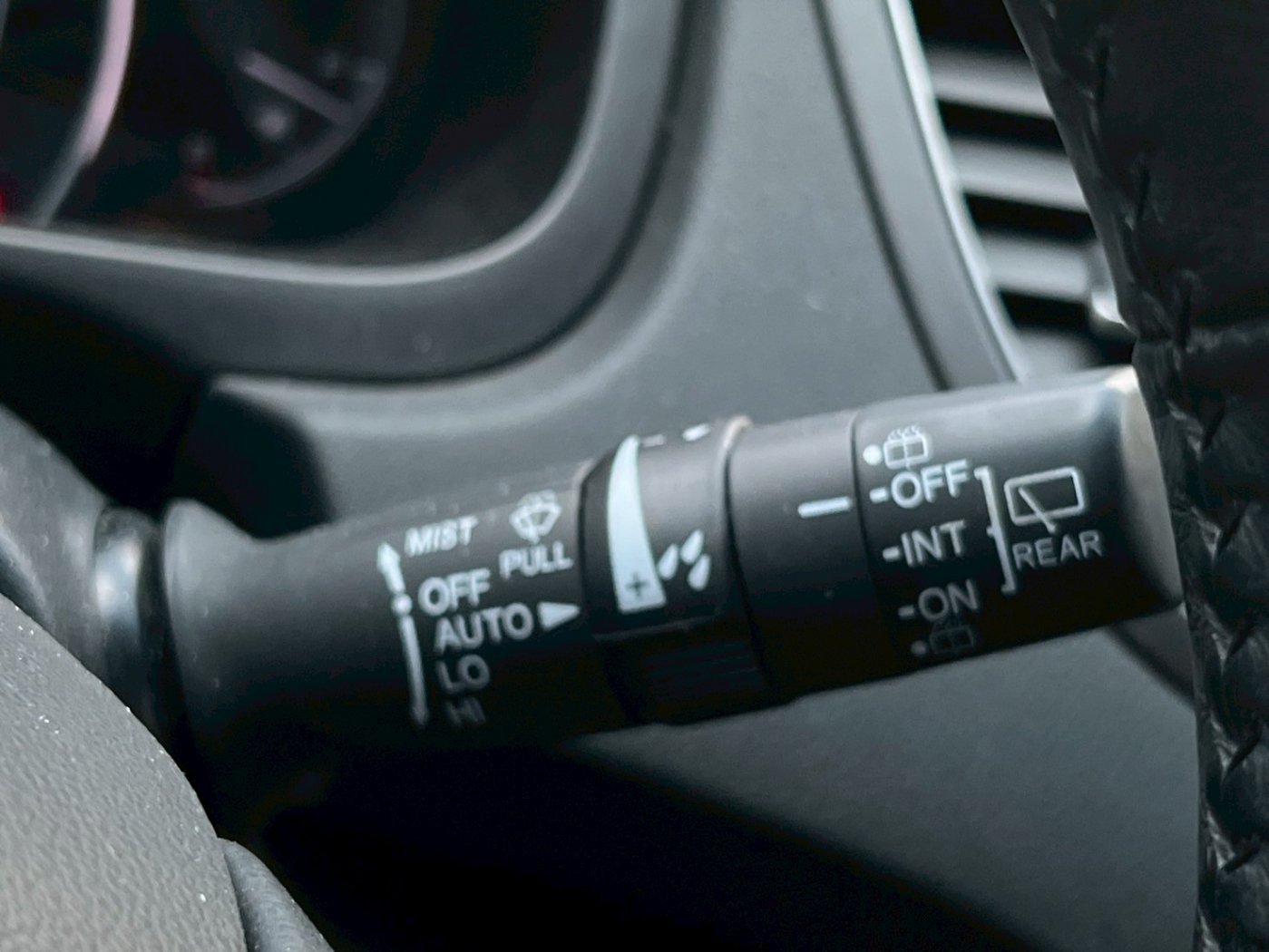 Honda 本田 ／ CR-V ／ 2014年 ／ 2014年Honda CRV 白色 本田中古車 ／ MG車庫(台南)