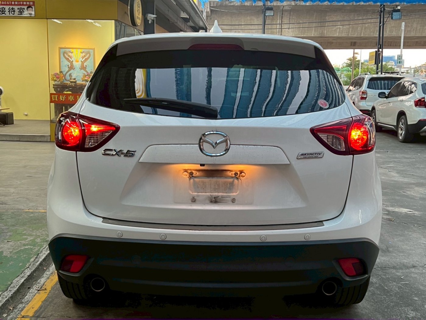 Mazda 馬自達 ／ CX-5 ／ 2015年 ／ 2015年Mazda CX-5 白色 馬自達中古車 ／ 九肇匯元汽車 (台南)
