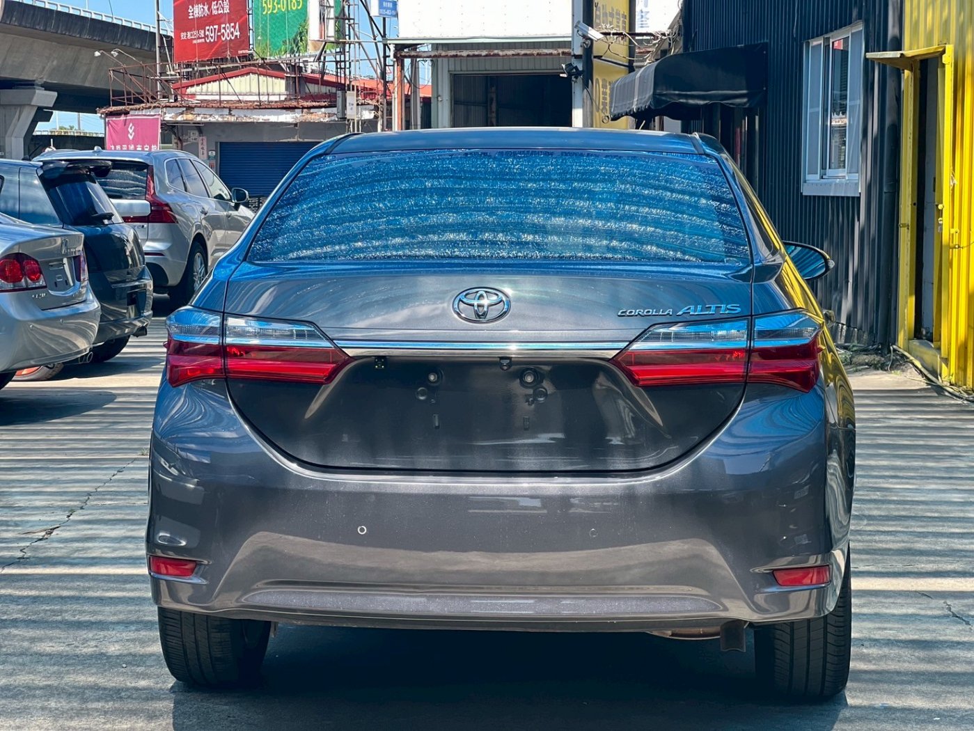 Toyota 豐田 ／ Altis ／ 2017年 ／ 2017年 Toyota Altis 灰色 豐田中古車 ／ 高拍