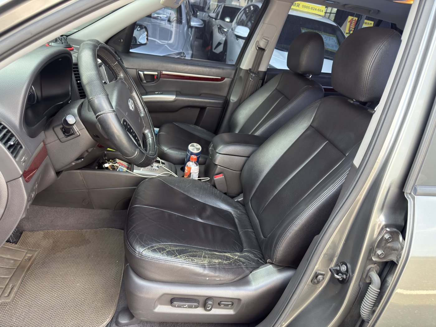 Hyundai 現代 ／ Santa Fe ／ 2012年 ／ 2012年Hyundai Santa Fe 灰色 現代中古車 ／ 高拍