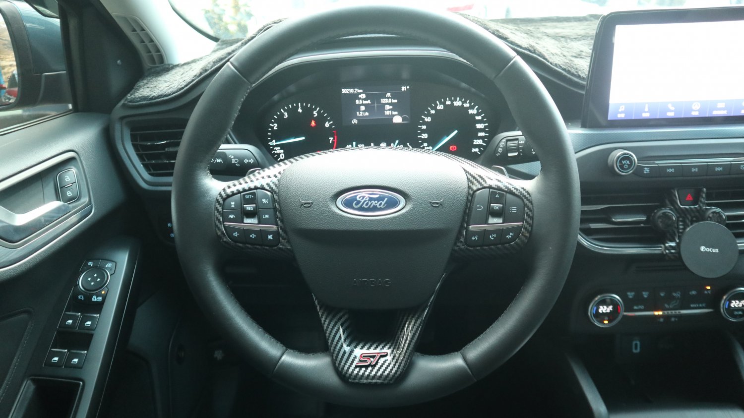Ford 福特 ／ Focus ／ 2021年 ／ 2021年 Ford Focus 藍色 福特中古車 ／ 九肇匯元汽車 (台南)
