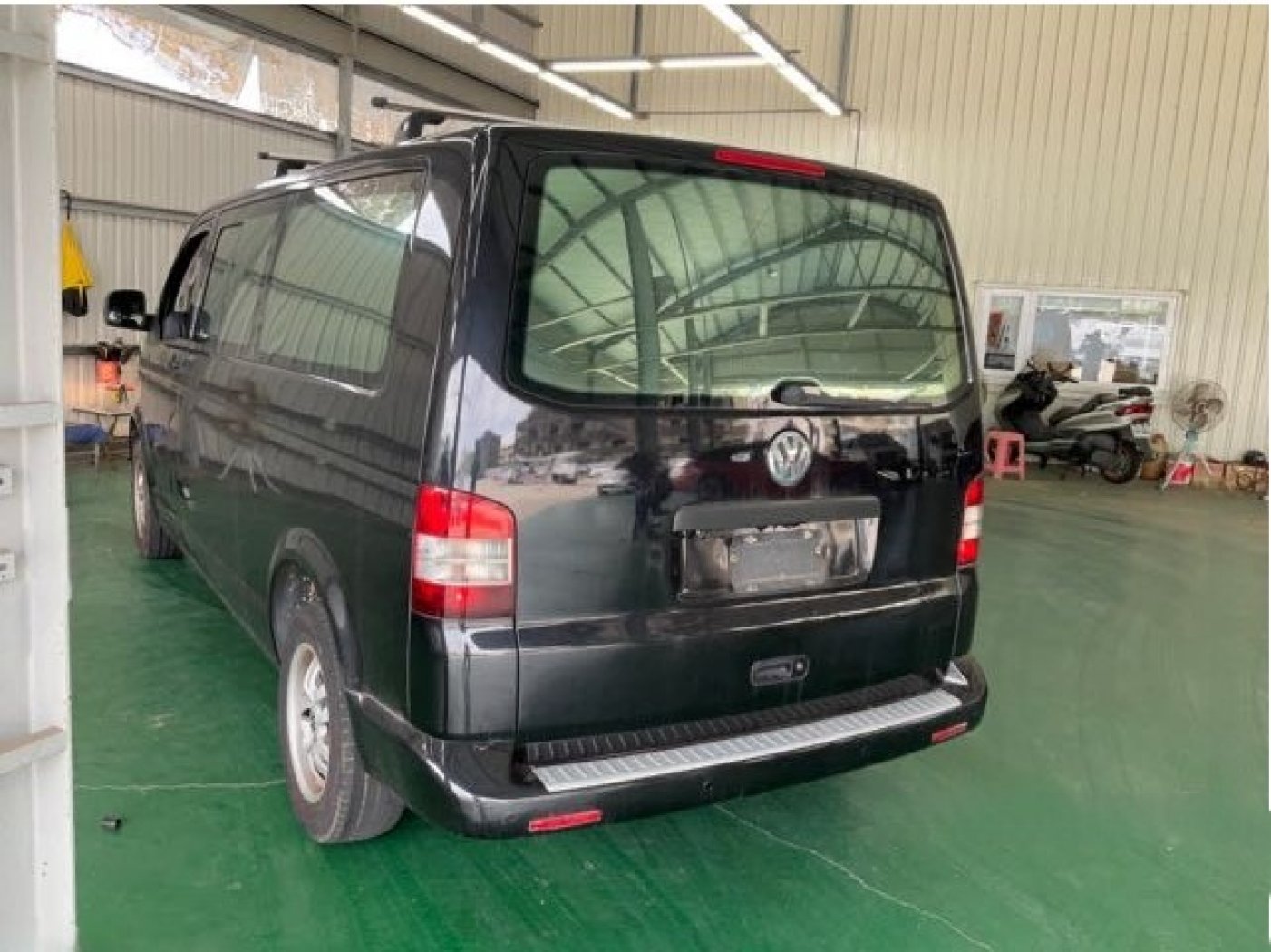 VW 福斯 ／ T5 ／ 2009年 ／ 2009年VW T5 黑色 福斯中古車 ／ 高拍