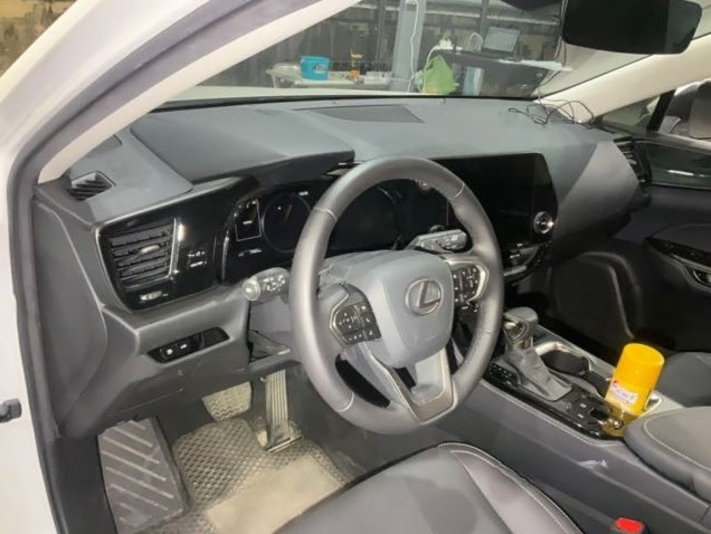 Lexus 凌志 ／ NX 系列 ／ 2023年 ／ 2023年Lexus NX200 白色 凌志中古車 ／ 高拍