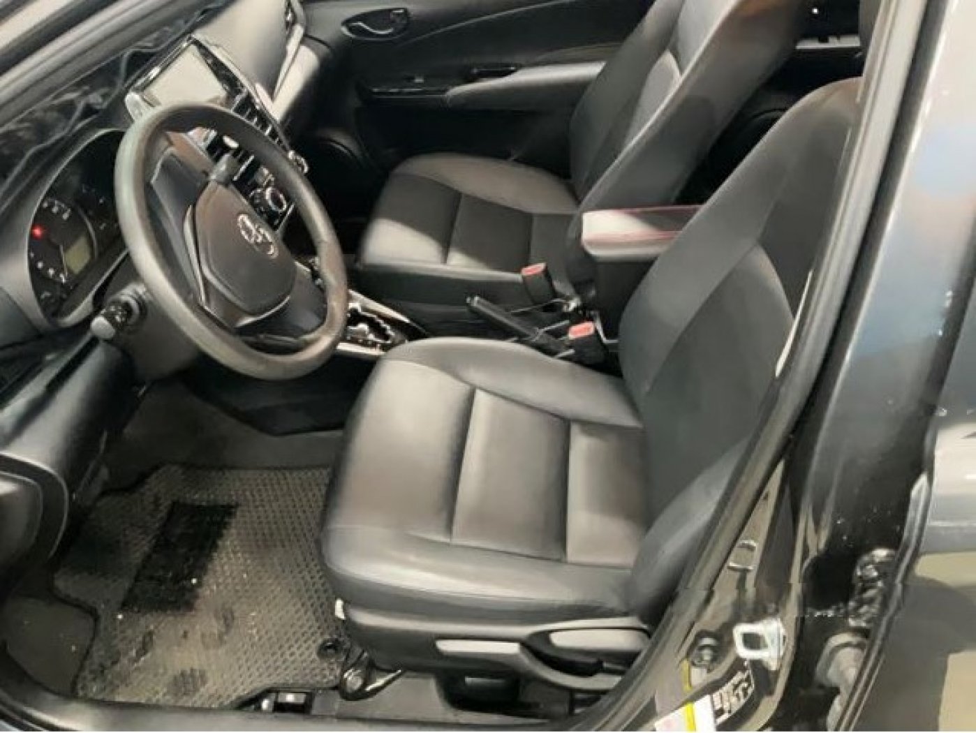 Toyota 豐田 ／ Vios ／ 2021年 ／ 2021年 Toyota vios  灰色 豐田中古車 ／ 高拍