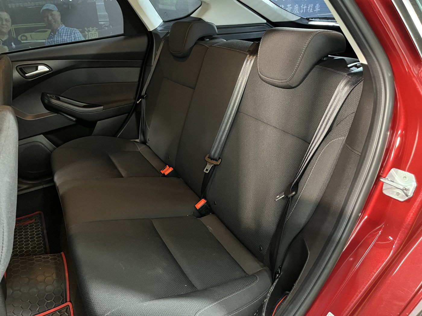 Ford 福特 ／ Focus ／ 2018年 ／ 2018年 Ford Focus 紅色 福特中古車 ／ MG車庫(台南)