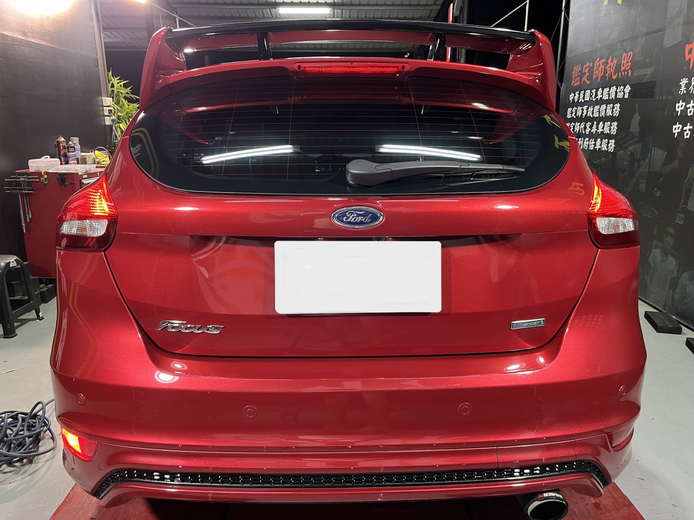 Ford 福特 ／ Focus ／ 2018年 ／ 2018年 Ford Focus 紅色 福特中古車 ／ MG車庫(台南)