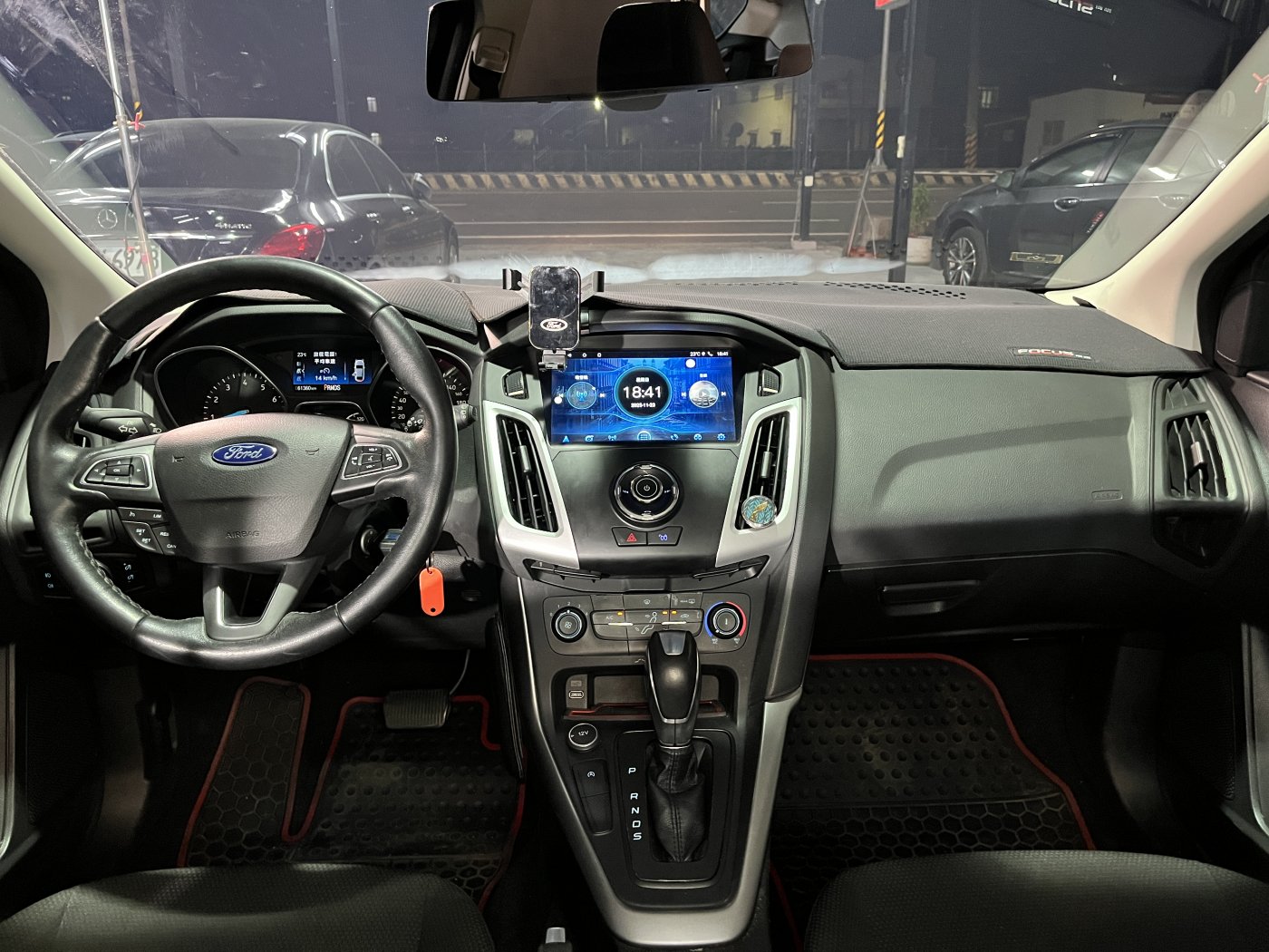 Ford 福特 ／ Focus ／ 2018年 ／ 2018年 Ford Focus 紅色 福特中古車 ／ MG車庫(台南)