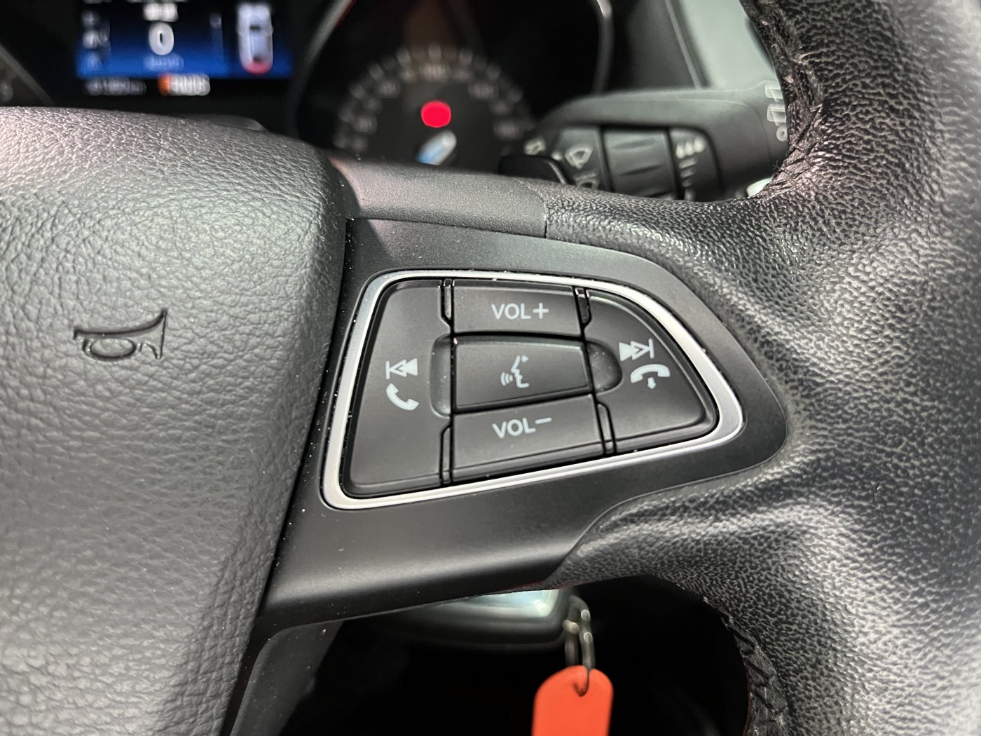 Ford 福特 ／ Focus ／ 2018年 ／ 2018年 Ford Focus 紅色 福特中古車 ／ MG車庫(台南)