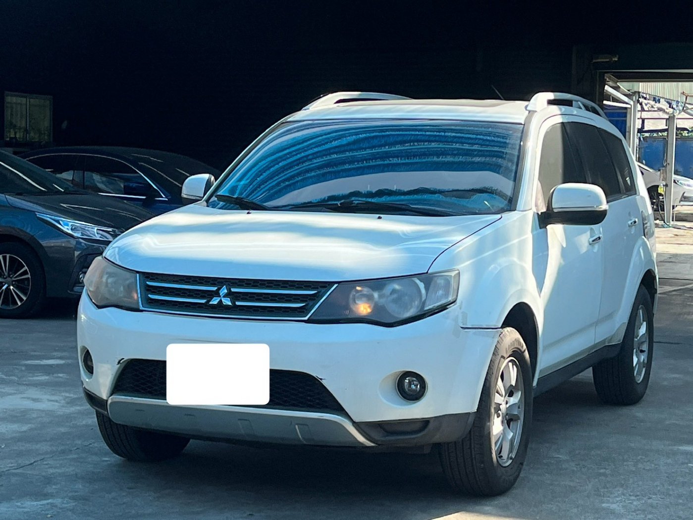 Mitsubishi 三菱/Outlander/201006/2359c.c/九肇匯元汽車 (台南)