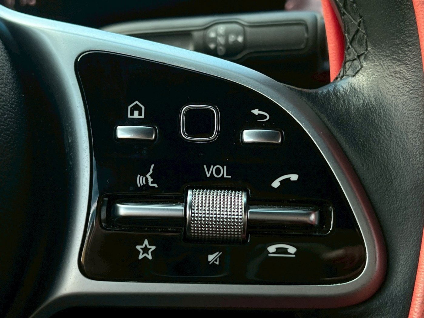 Benz 賓士 ／ A-Class ／ 2019年 ／ 2019年 Benz A200 深灰色 賓士中古車 ／ 九肇匯元汽車 (台南)