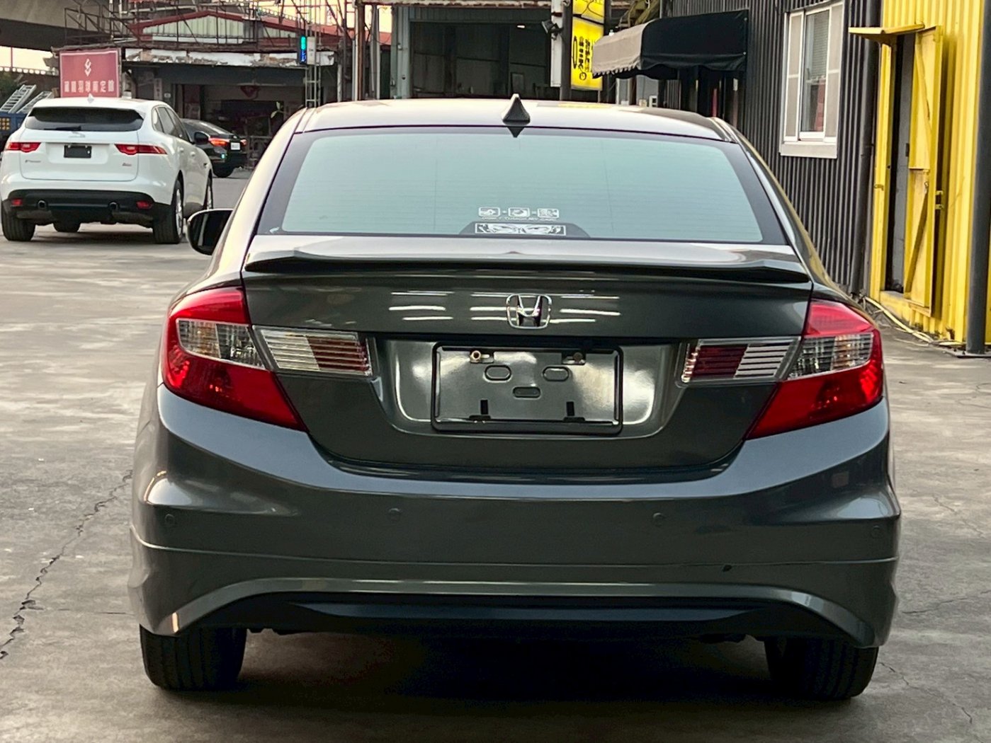 Honda 本田 ／ Civic 喜美 ／ 2013年 ／ 2013年 Honda Civic 深灰色 本田中古車 ／ MG車庫(台南)