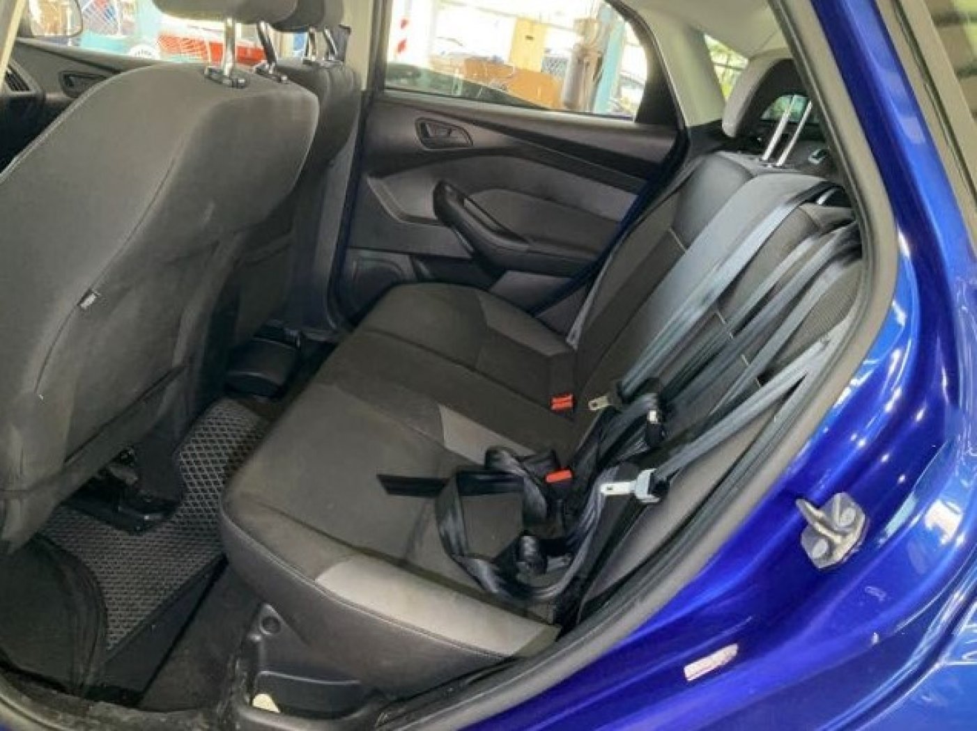 Ford 福特 ／ Focus ／ 2015年 ／ 2015年 Ford Focus 藍色 福特中古車 ／ 九肇匯元汽車 (台南)