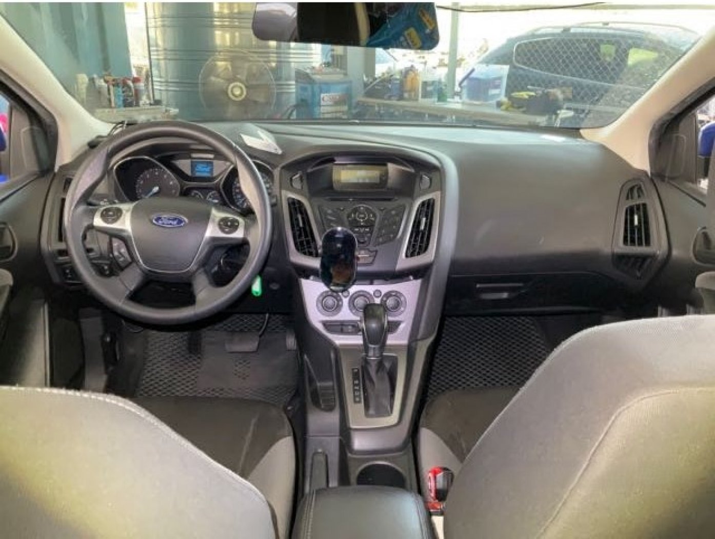 Ford 福特 ／ Focus ／ 2015年 ／ 2015年 Ford Focus 藍色 福特中古車 ／ 九肇匯元汽車 (台南)