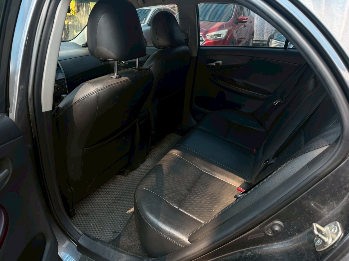 Toyota 豐田 ／ Altis ／ 2011年 ／ 2011年 Toyota Altis 灰色 豐田中古車 ／ 九肇匯元汽車 (台南)