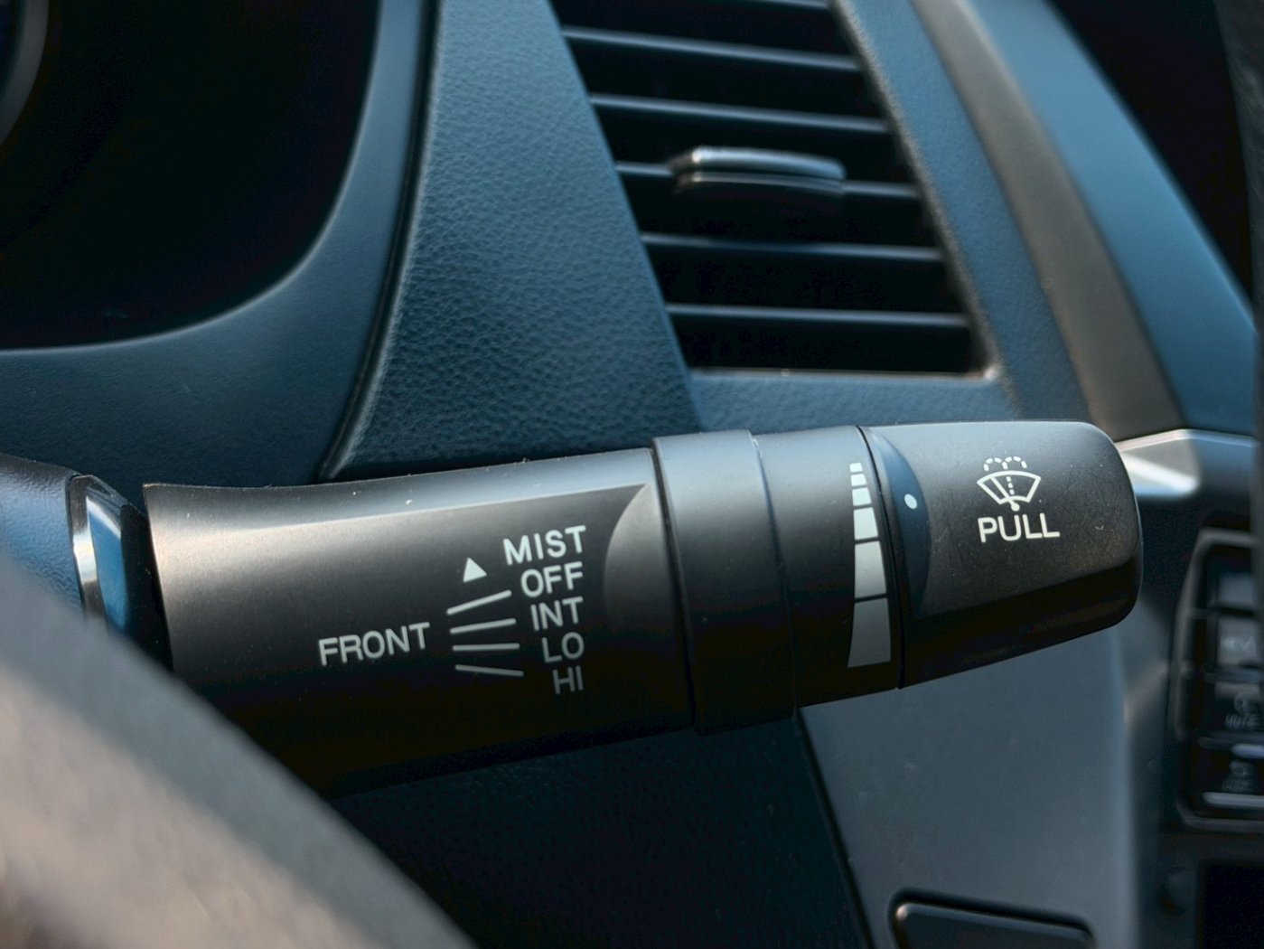 Mitsubishi 三菱 ／ Zinger ／ 2022年 ／ 2022年Mitsubishi Zinger  藍色 三菱中古車 ／ 高拍