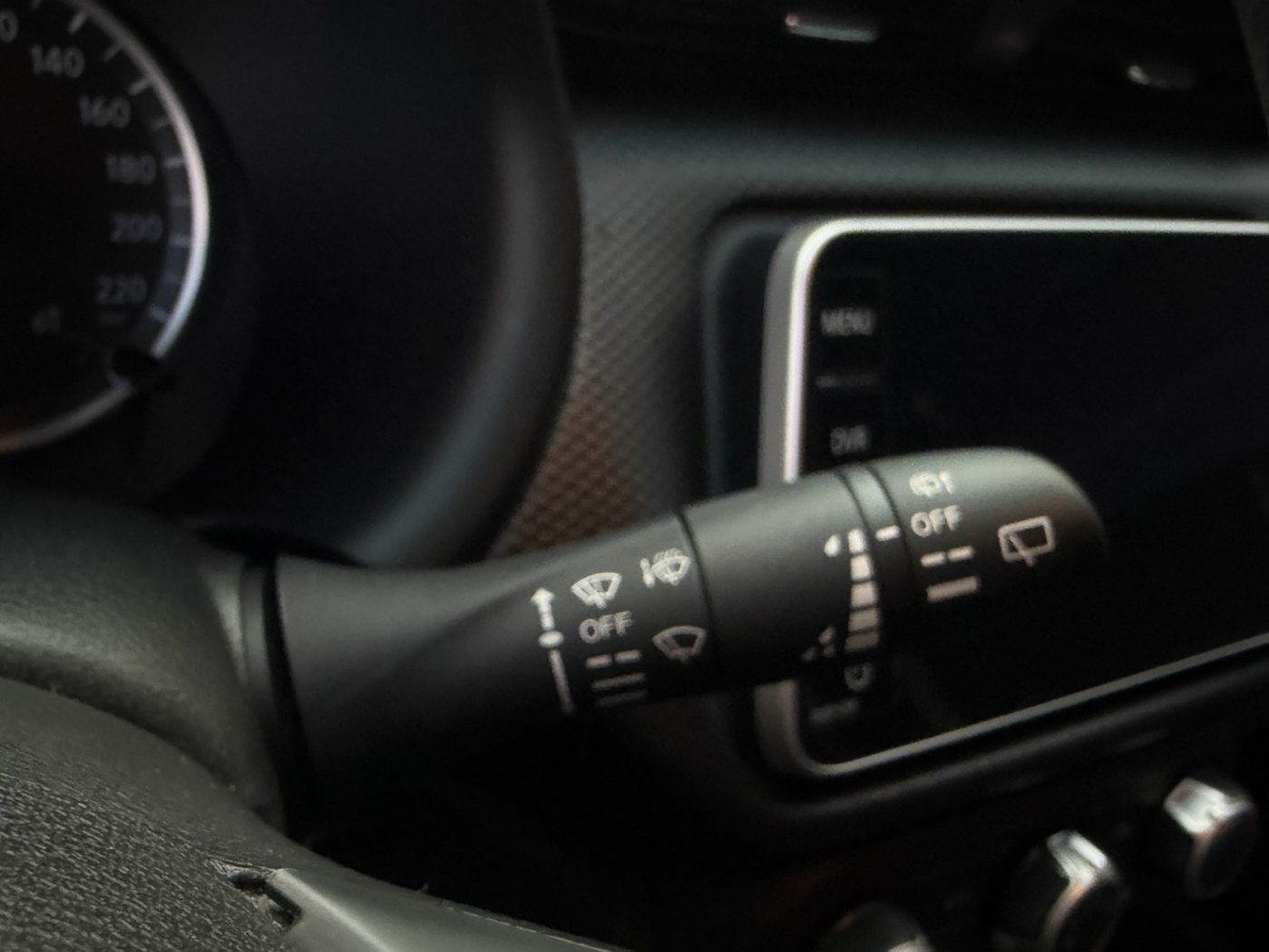 Nissan 日產 ／ Kicks ／ 2022年 ／ 2022年Nissan Kicks 深紅色 日產中古車 ／ 九肇匯元汽車 (台南)