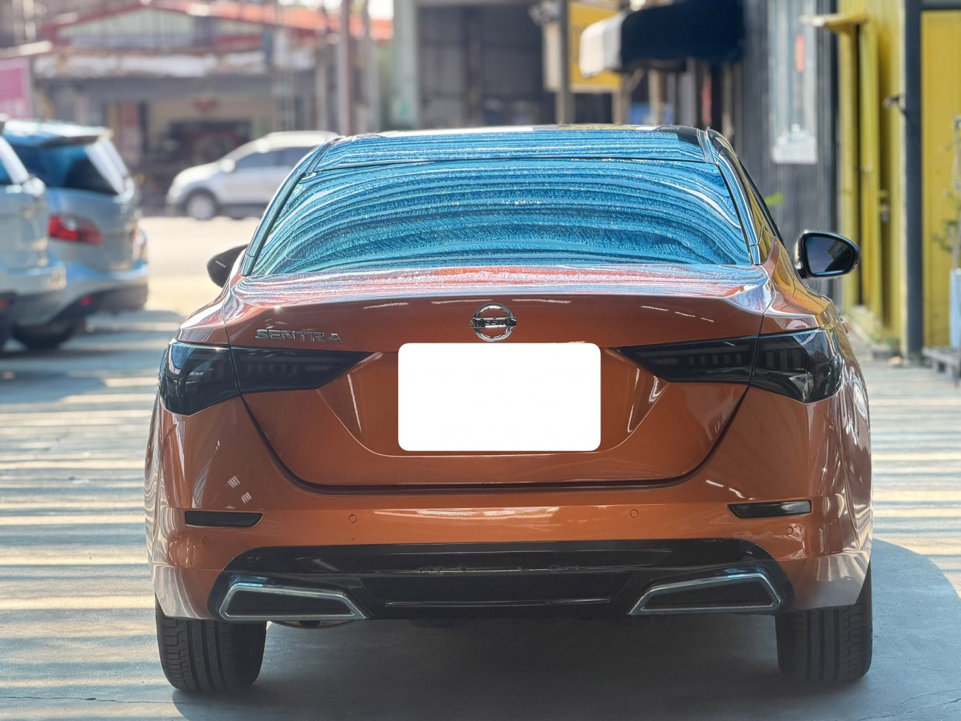 Nissan 日產 ／ Super Sentra ／ 2021年 ／ 2021年 Nissan Super Sentra 黑橙黃色 日產中古車 ／ MG車庫(台南)