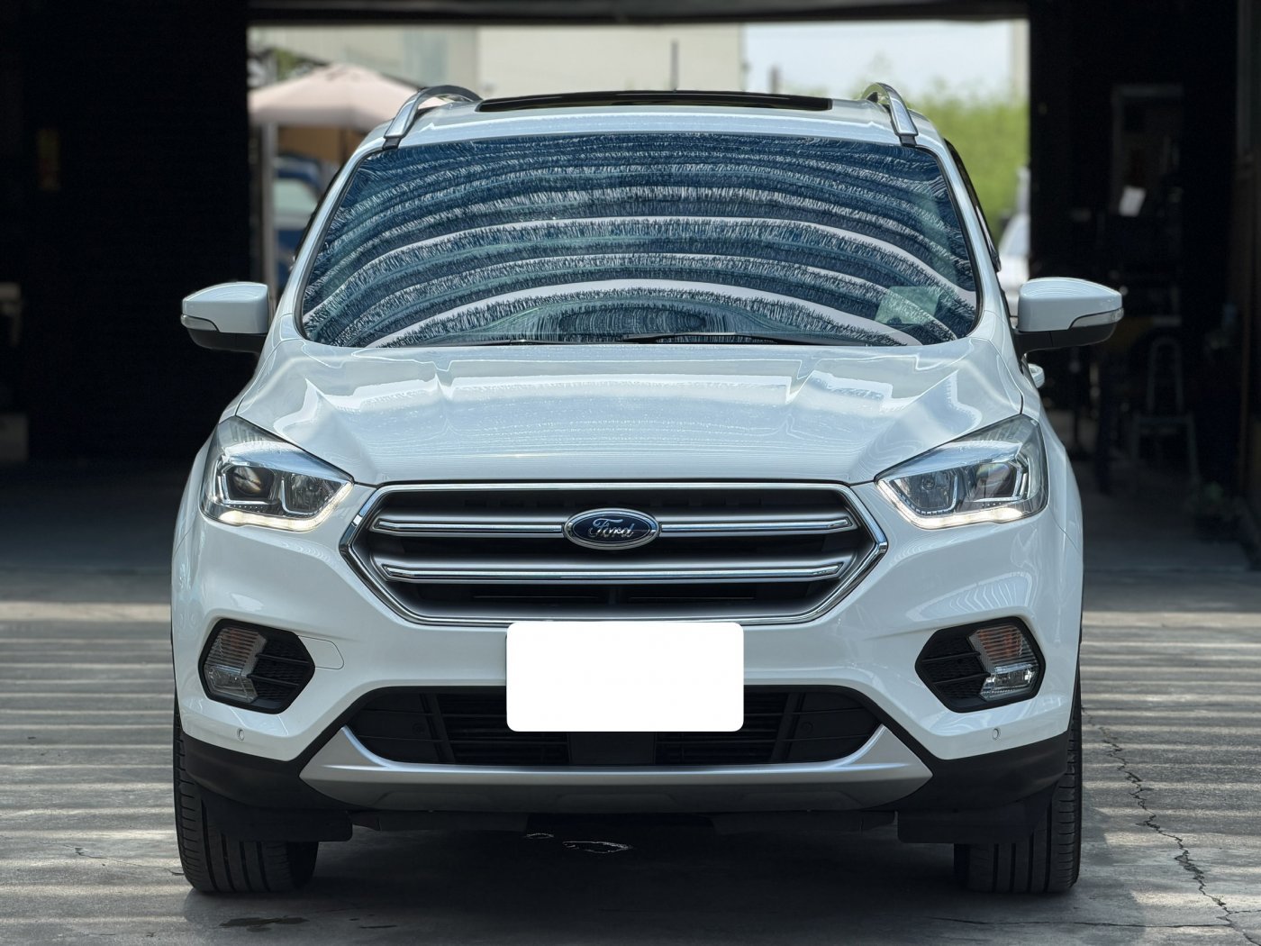 Ford 福特 ／ Kuga ／ 2018年 ／ 2018年 Ford Kuga 白色 福特中古車 ／ 安南店(台南)