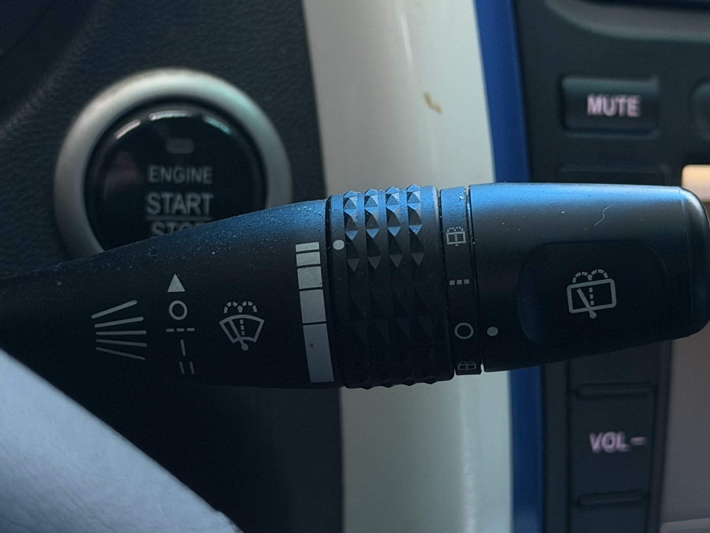 Mitsubishi 三菱 ／ Colt Plus ／ 2016年 ／ 2016年 Mitsubishi Colt plus 白色 三菱中古車 ／ 佳里興店(台南)