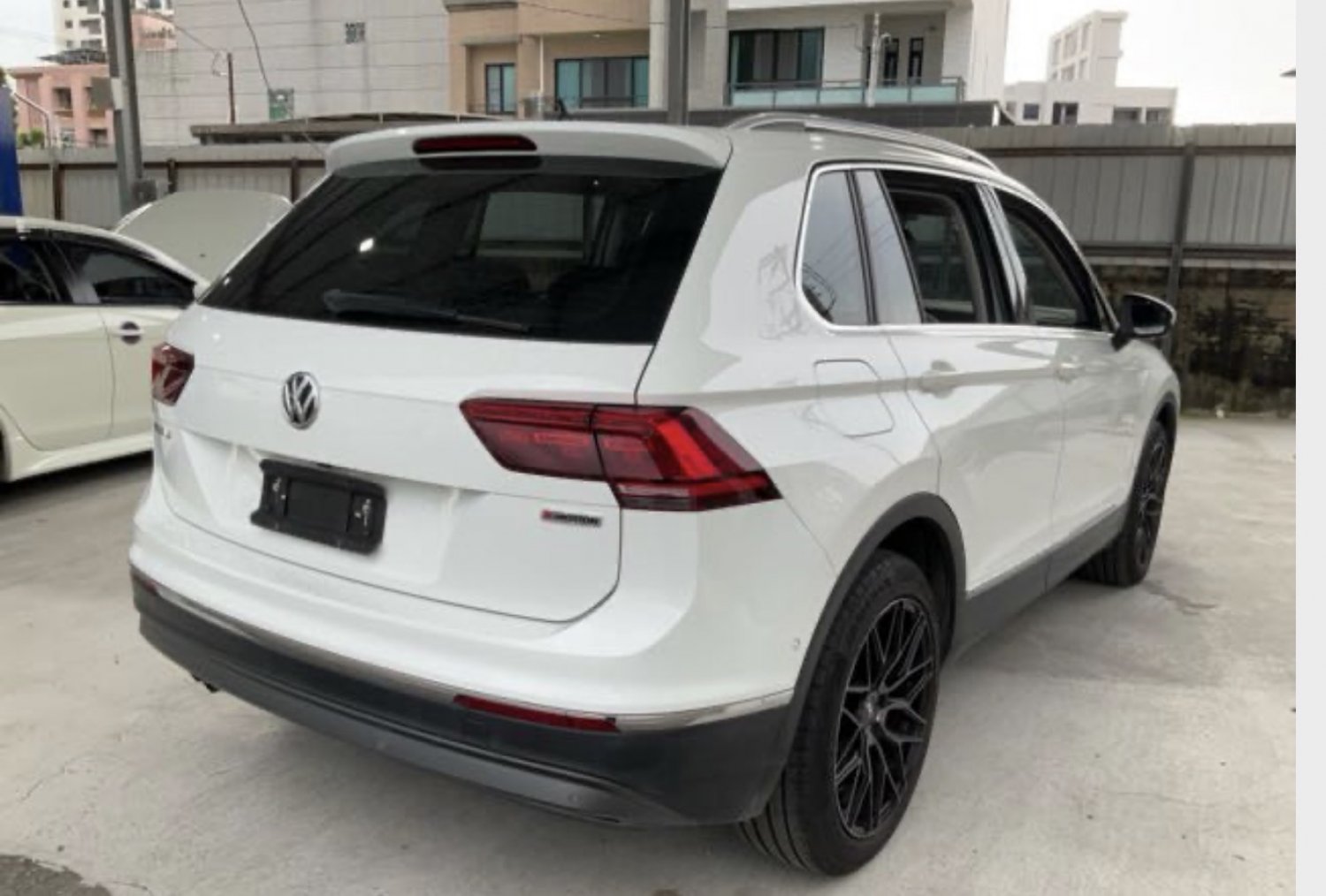 VW 福斯 ／ Tiguan ／ 2020年 ／ 2020年VW  Tiguan   白色 福斯中古車 ／ 高拍