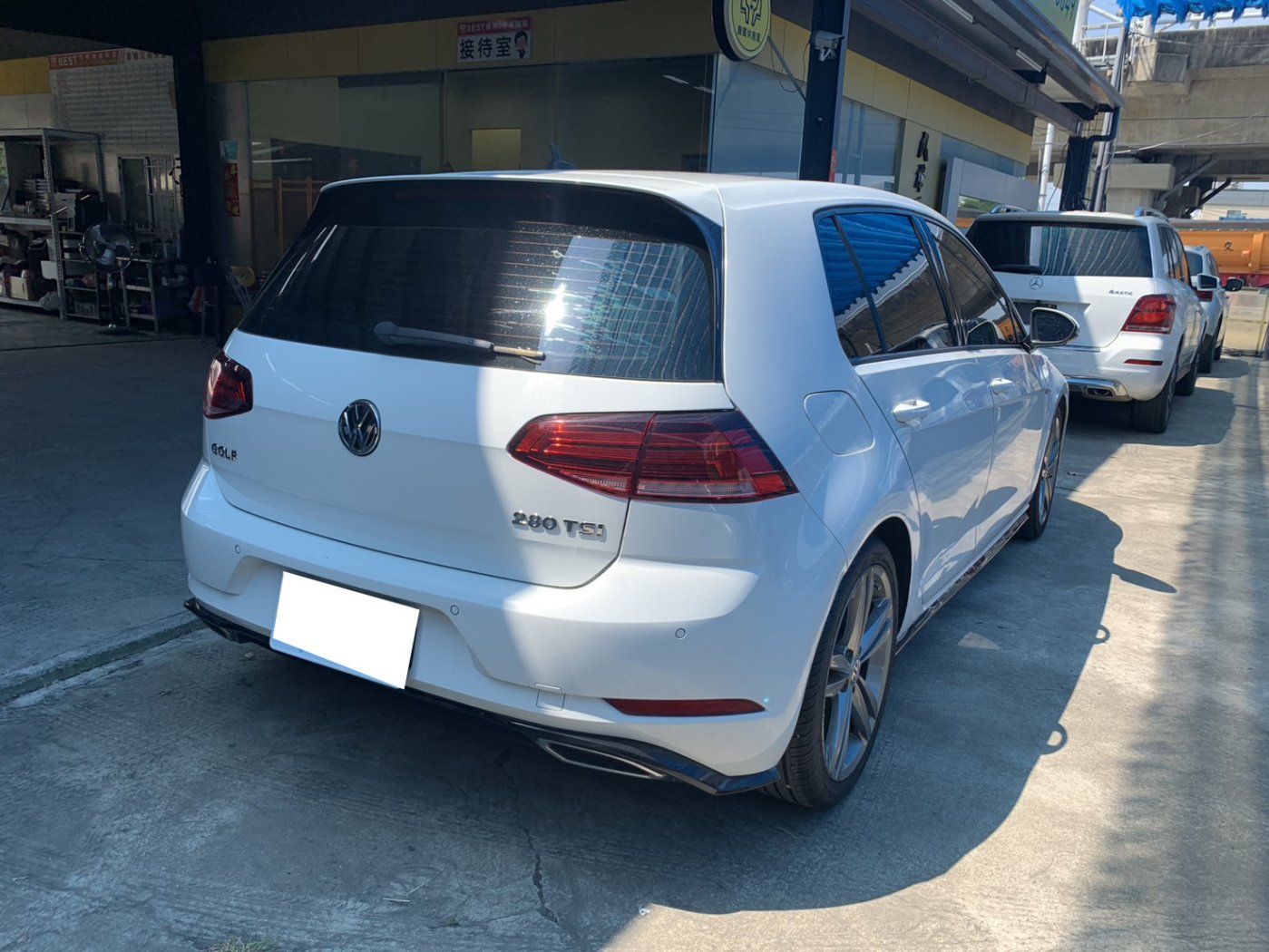 VW 福斯 ／ Golf ／ 2017年 ／ 2017年 VW Golf  白色 福斯中古車 ／ 高拍
